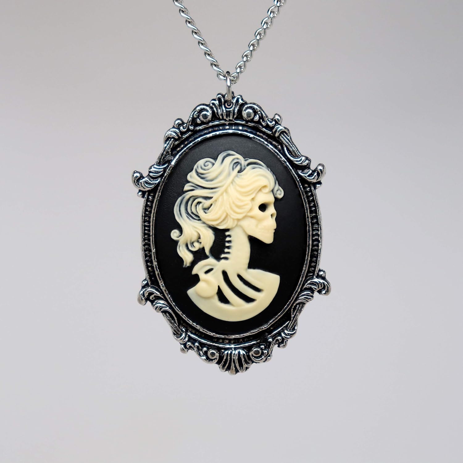 Real Metal Gothic Lolita Skull Cameo in Pewter Frame Pendant Necklace - Image 5
