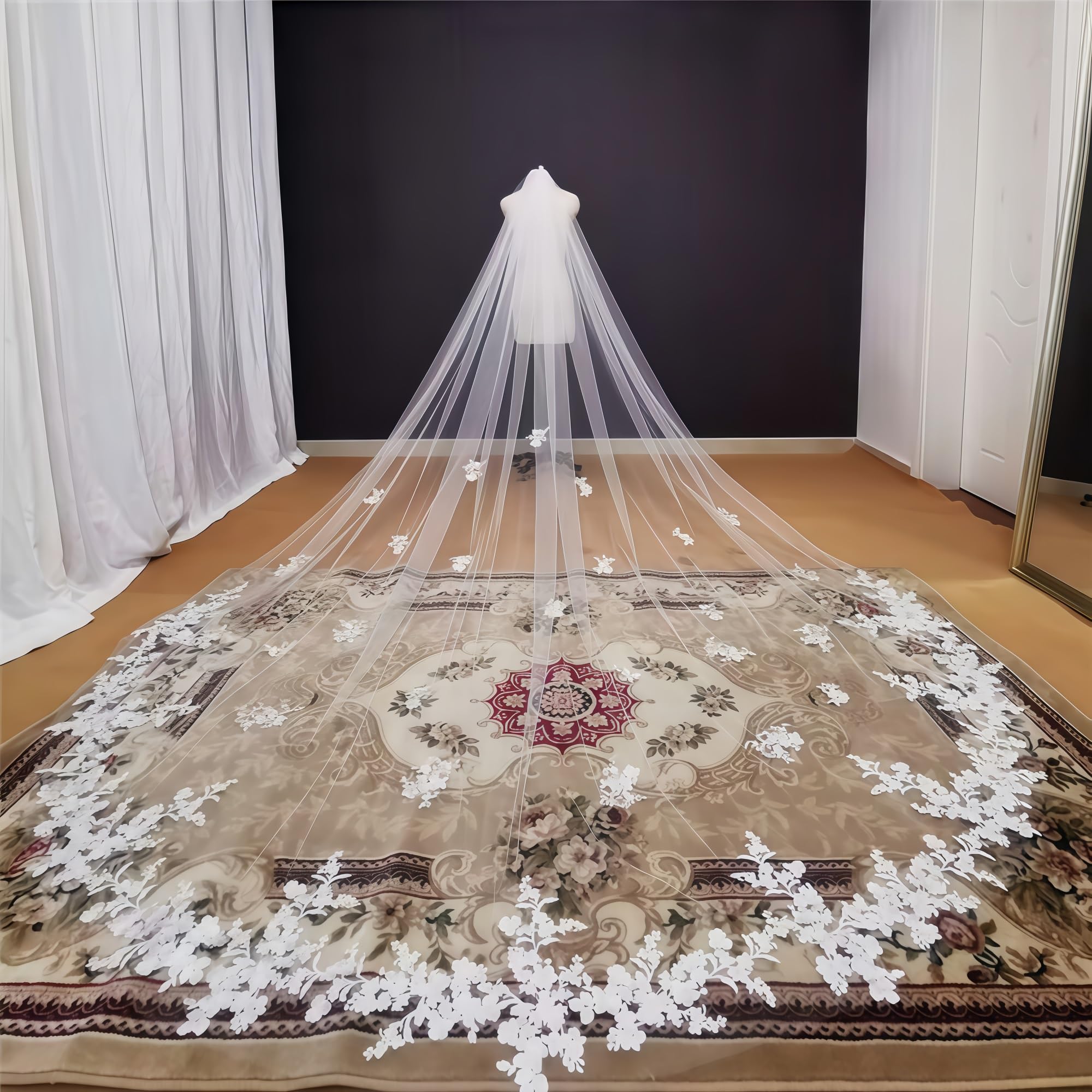 Yacoxe Women's Ivory /White Bridal Veils Anti-Wrinkle, Easy To Store, Textured, Dual-Purpose Design, Solemn For And Girls With Comb With Lace(,400 * 250Cm)