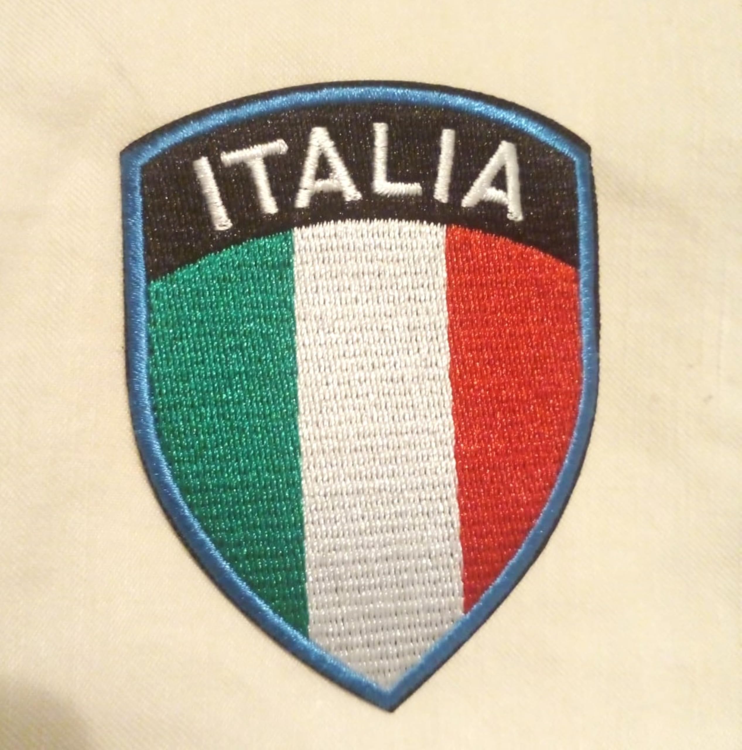 Toppa Termoadesiva E Da Cucire Bandiera Italia 6 X 8 Cm | Patch Stoffa Per Jeans, Giacca, Zaino | Iron-On