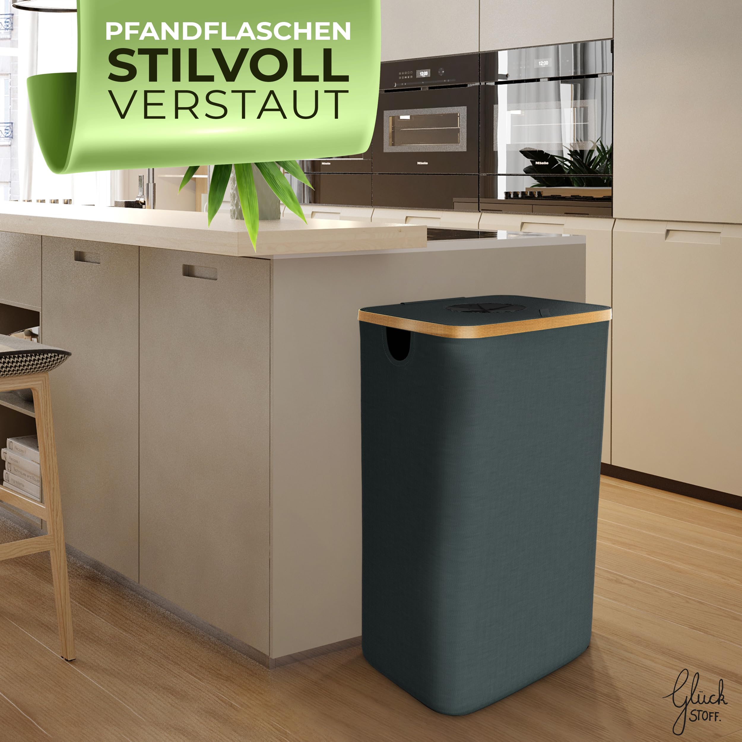 Besuche den Glückstoff- Glückstoff® Pfandflaschen Sammelbehälter [INKL. TRAGETASCHE] - Flaschensammler Leergut - PET Flaschen Pfandbehälter - Flaschensammler - Pfandflaschen Aufbewahrung - Pfandbehälter Einwurf - 100 Liter in use