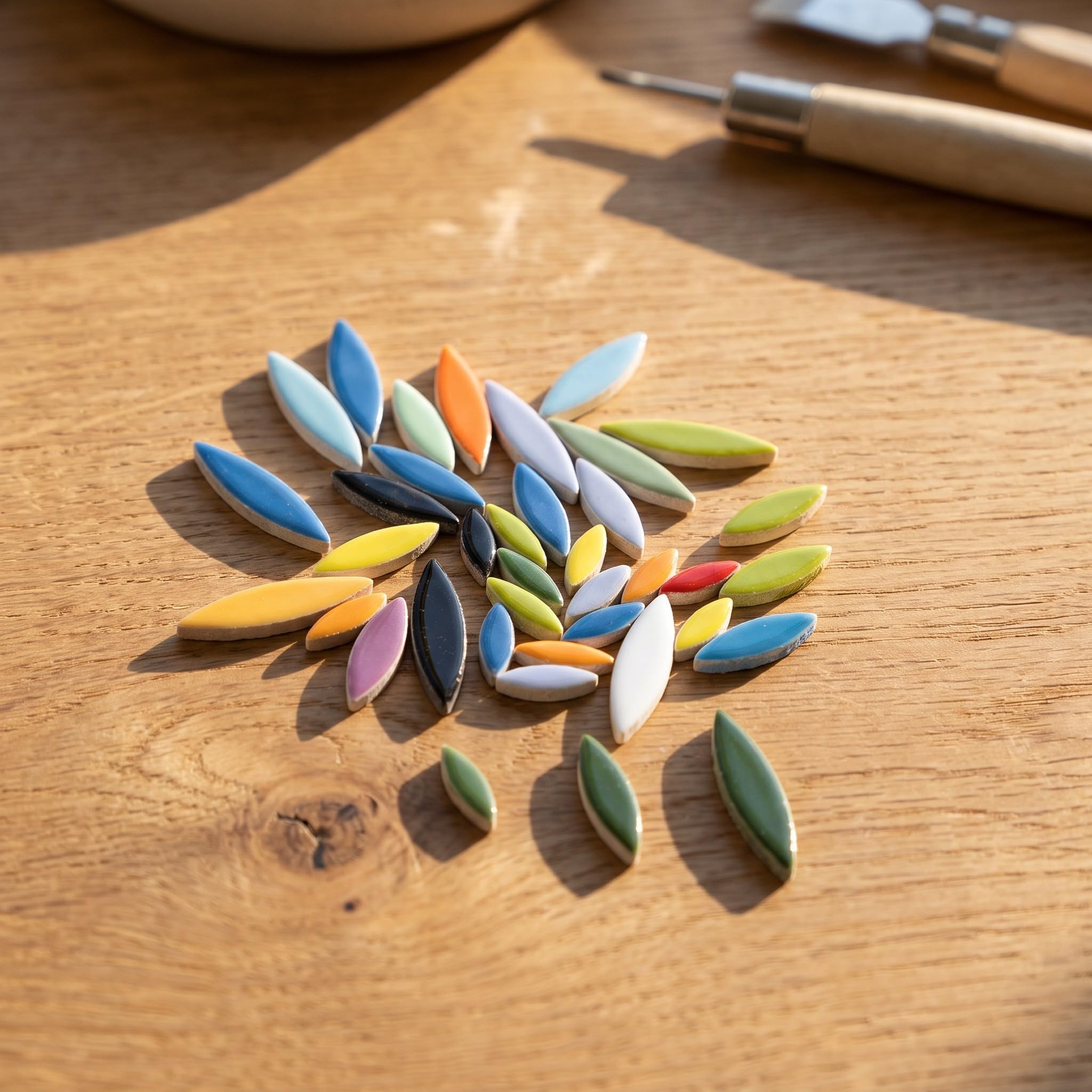 Lurrose 1 set di tessere per mosaico fai da te a forma di petali di fiori, | Piastrelle a mosaico a forma di foglia, mosaici in porcellana liscia per lavori creativi fai-da-te e progetti di vetrate
