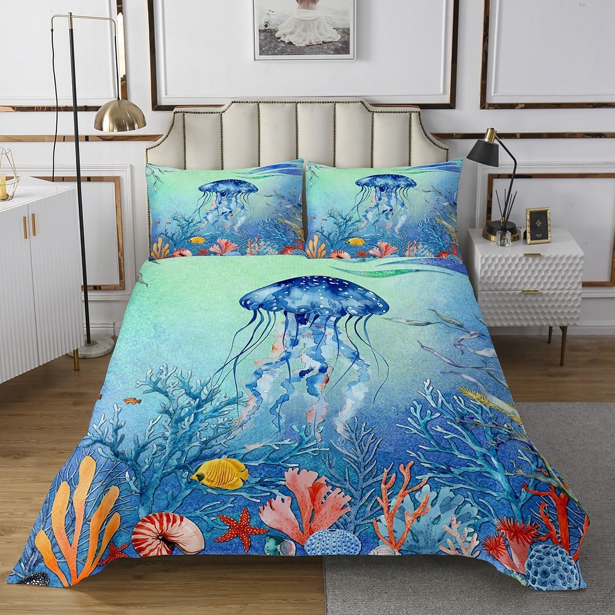 Jellyfish Bedspread King Size, Ombre Jellyfish Quilted, Coastal Marine Life Coverlet Set Ocean Theme Bedroom Decor, Watercolor Sea Animals Bedspread Quilt Set with 2 Pillow Shams, Yellow Orange