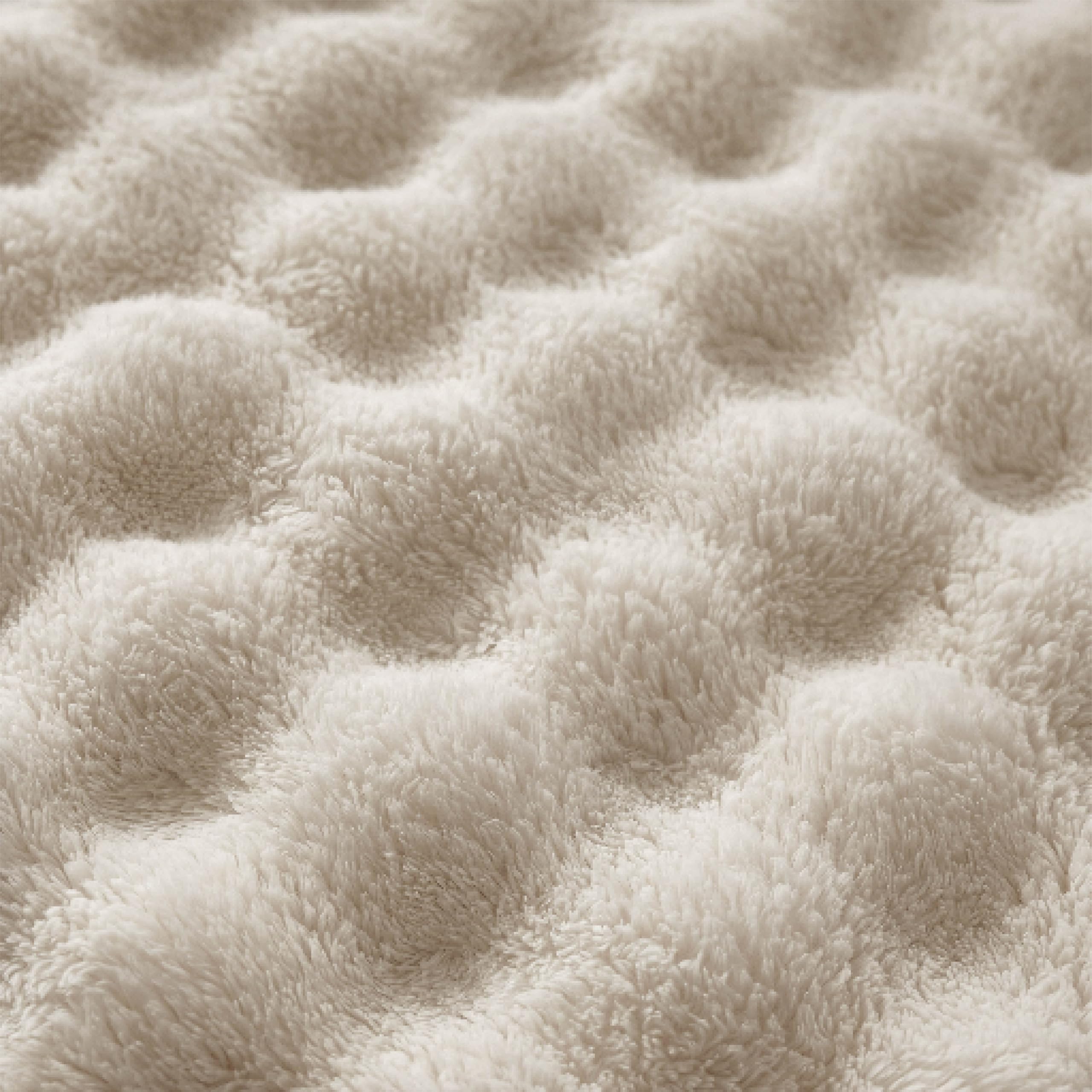 Bedsure Plaid Morbido Polare Bolla - Regali Per Donne Coperta Decorativa, Plaid Caldo per Divano e Letto, Coperta Morbida per Soggiorno, Camera e Casa, Beige, 150x200 cm