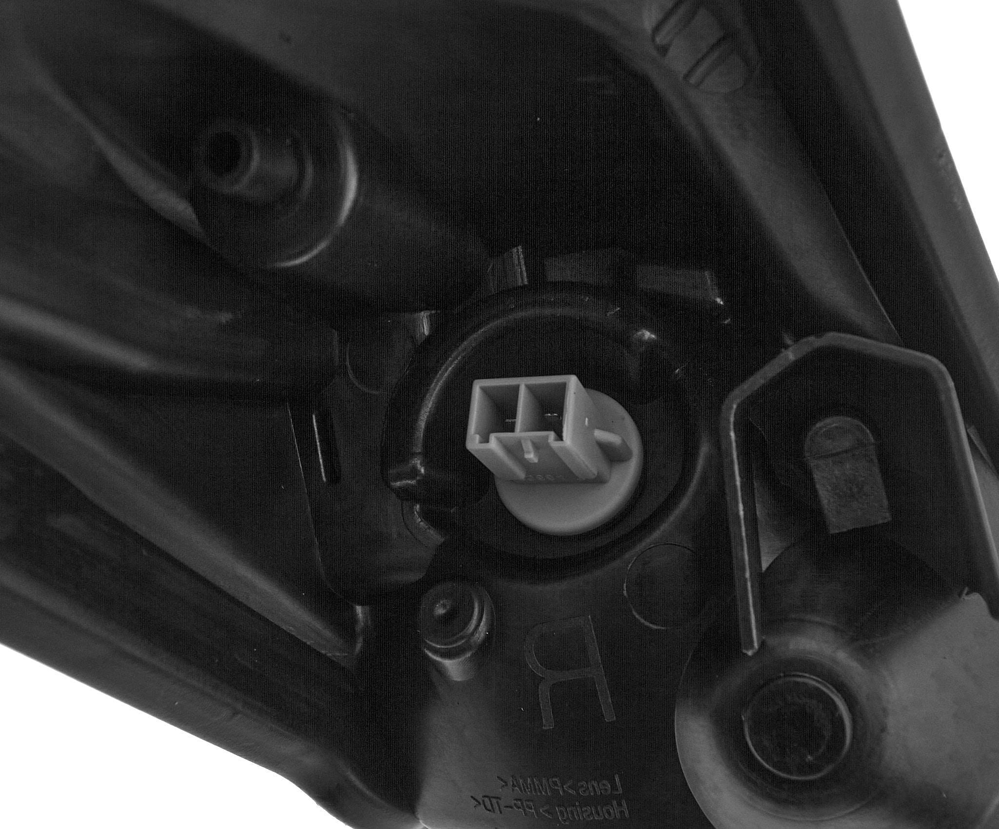 auto Fari anteriori Sinistra 261251KM0A compatibile per NISSAN JUKE F15, 11-08.14 con lampadine