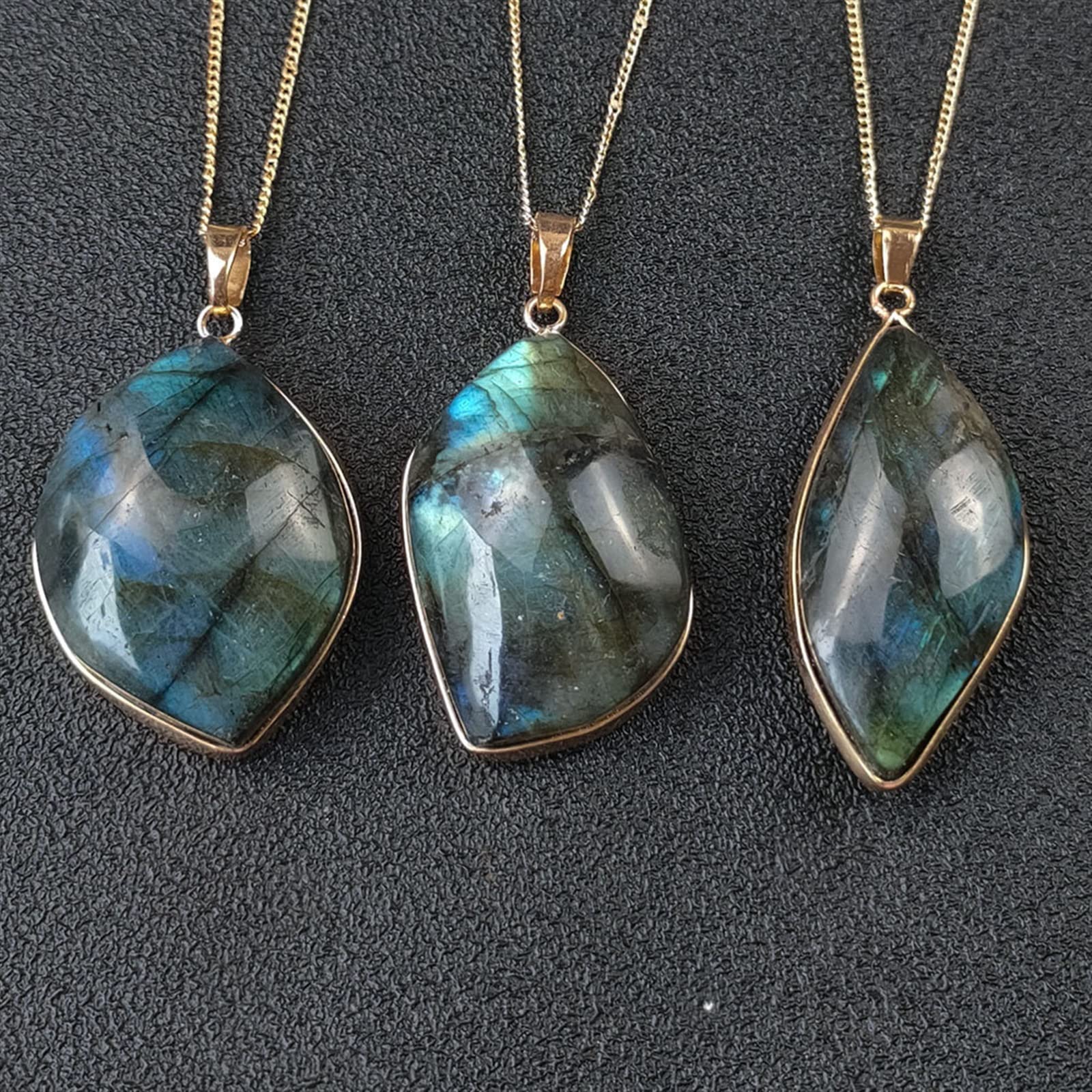 Natural Flash Labradorit Rough Stone Anhänger Halskette Zufällige Mode Charms Kreativität Schmuck Mineralprobe