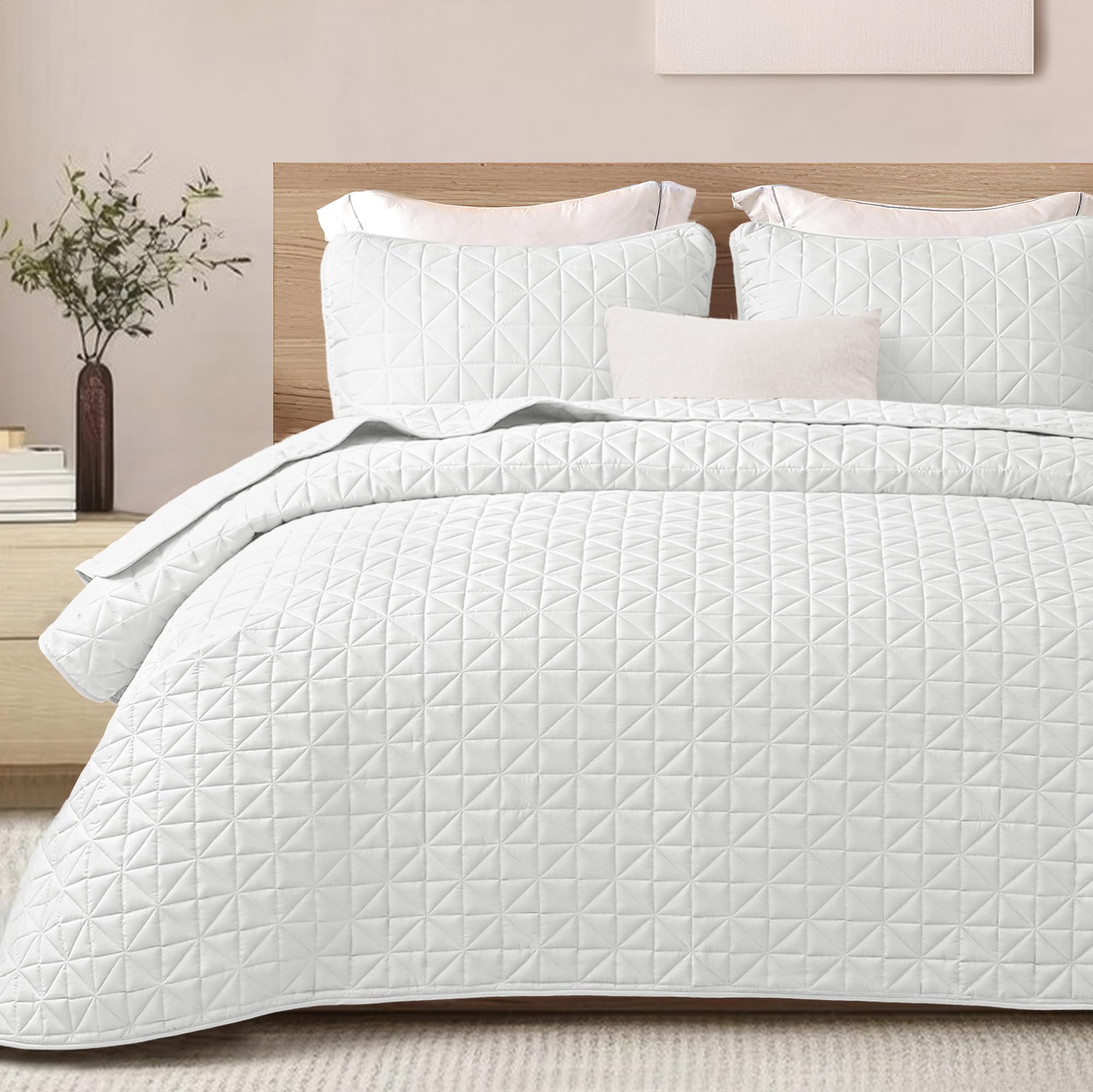 Exclusivo Mezcla Quilts King Size Bedding Set with Stitched Grid Pattern, Lightweight Summer White Bedspreads Coverlets Bed Cover for All Seasons (1 Quilt and 2 Pillow Shams)