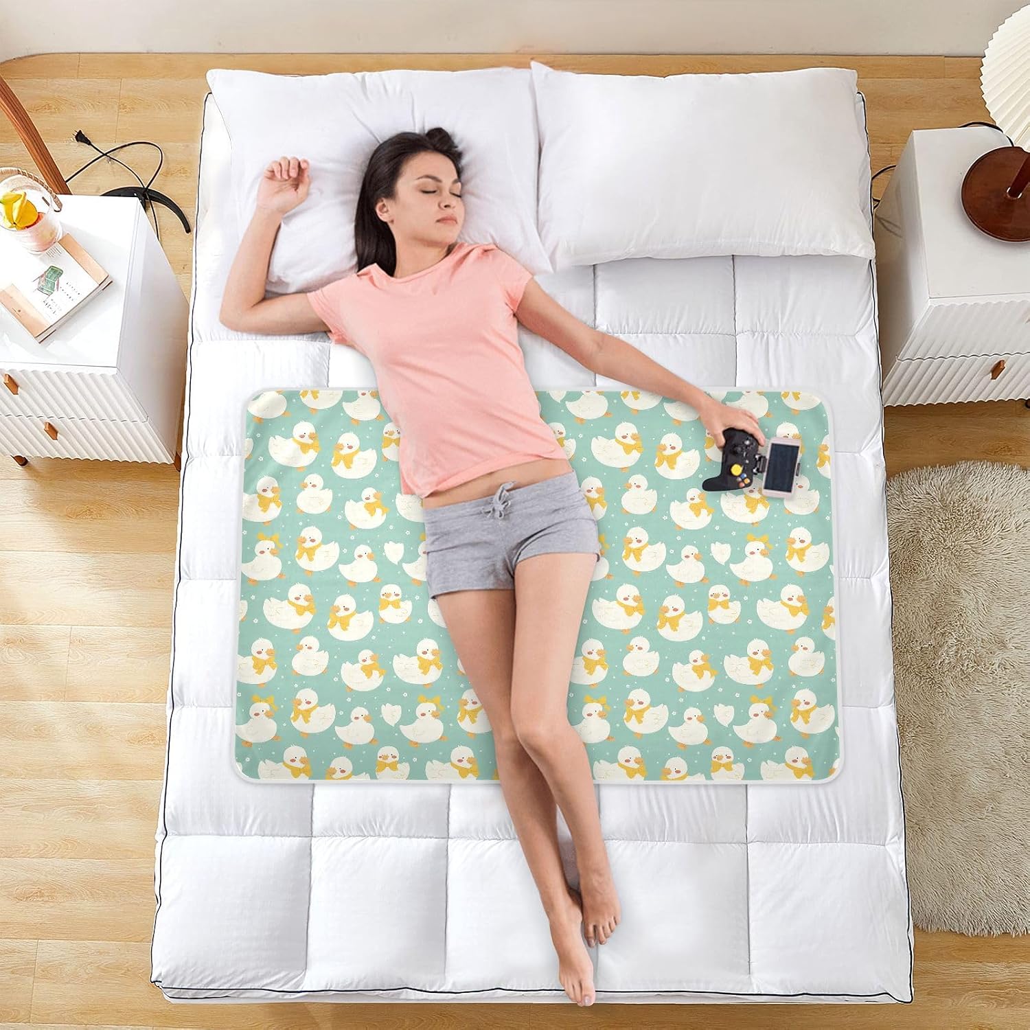 Simple Cute Goose Extra Large Resuable Toddler Mattress Pads Water Resistant Crib Pee Mattress Pad Portable Bed Liners for Infant Toddler , 52" L x 34" W