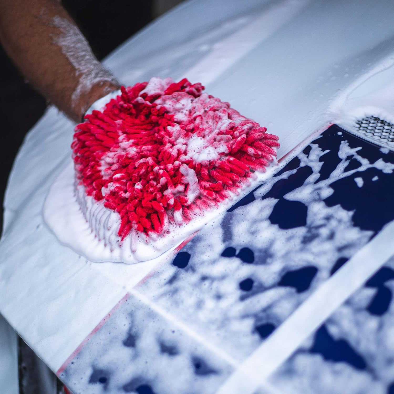 Jay Leno's Garage Car Shampoo – Advanced PH Neutral Car Shampoo Exterior Cleaner, Thorough Foaming Car Wash Shampoo for Deep-Clean Professional Vehicle Wash and Auto Detailing Car Care (16 oz.) image 5 of 6 B075FG4PK1