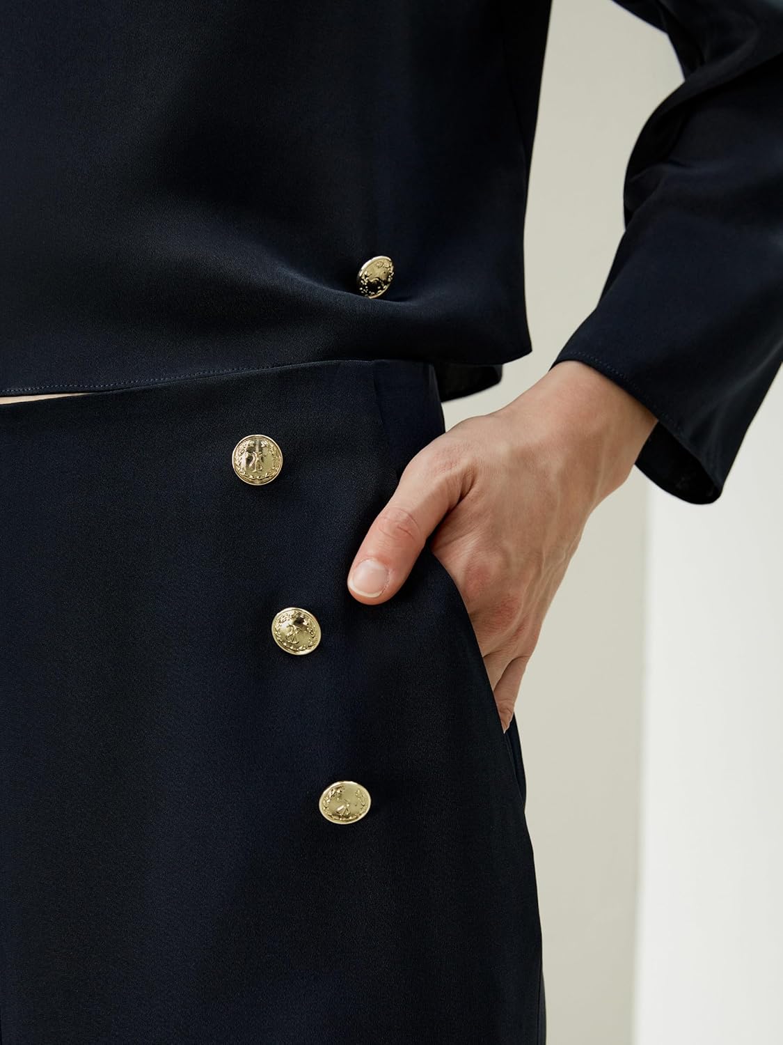 LilySilk 30 Momme 100% Silk Button Front Wide Leg Trousers Concealed Side Zip Fastening High Waist Pants for Women - Image 3