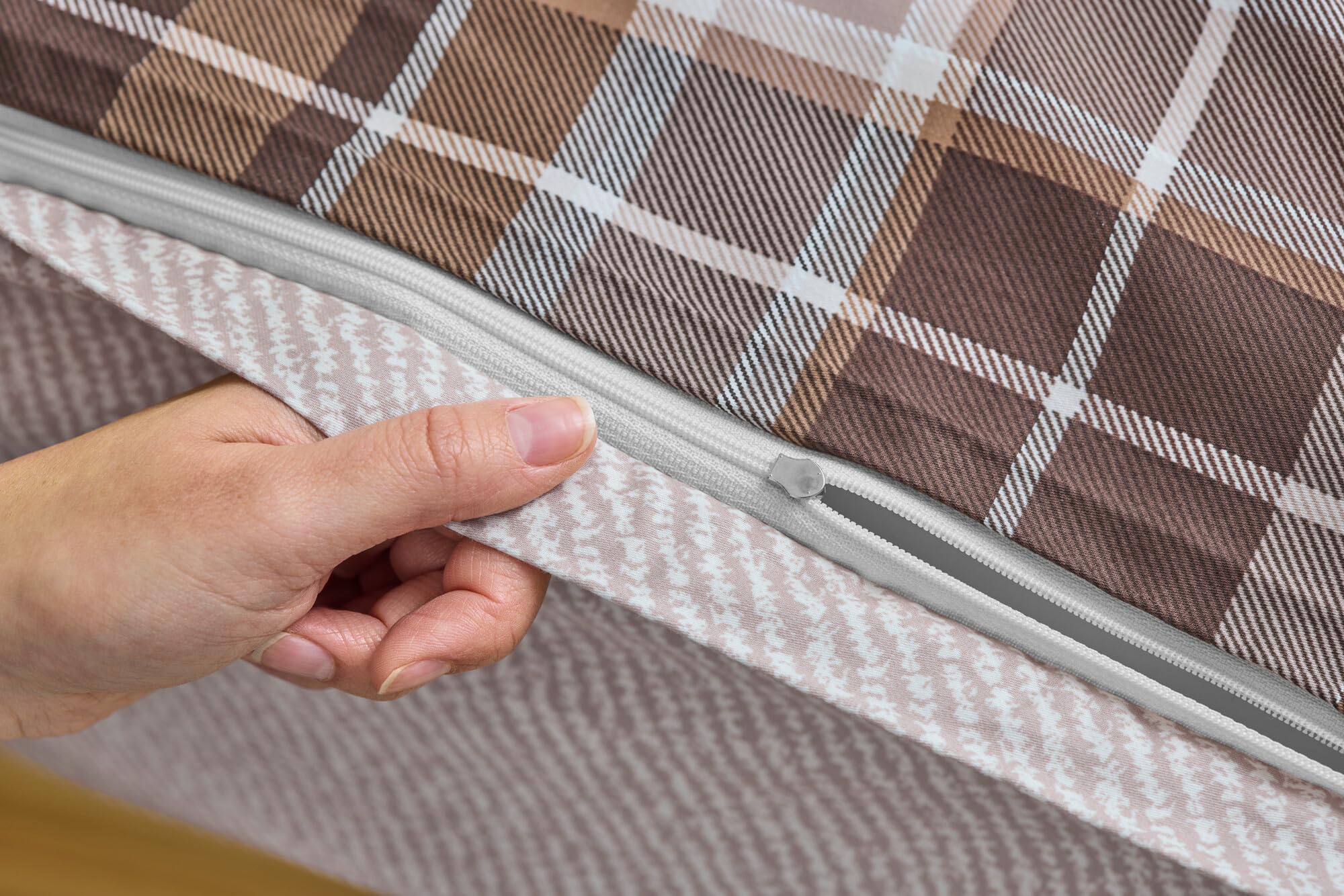 s.Oliver Bettwäsche 100% Baumwolle 135x200 cm braun - Mako Satin