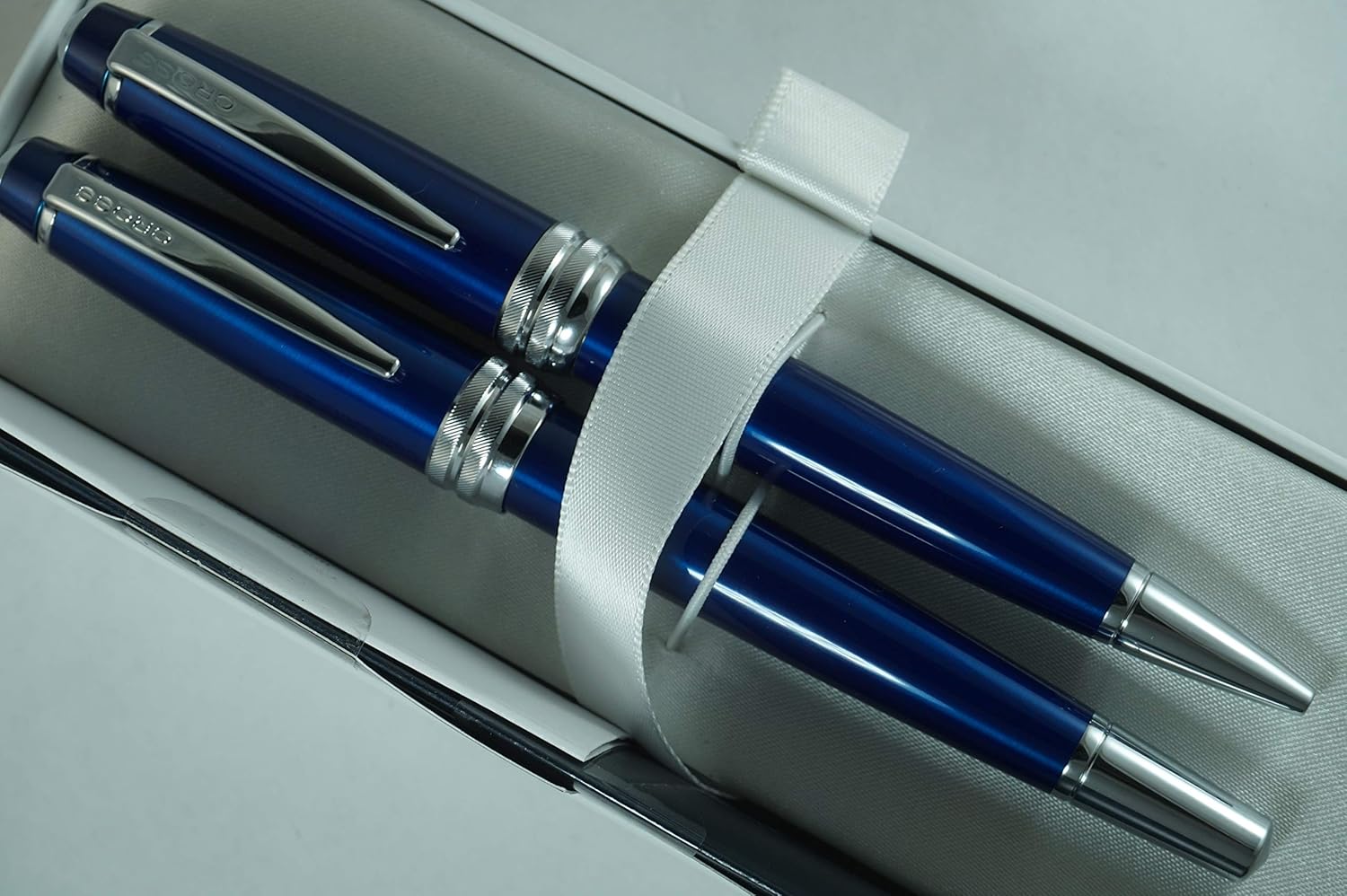 Cross Executive Companion Pearlescent bailey Midnight Blue Lacquer signature Diamond cut Multi-grooved center ring Medium Fountain pen and Ballpoint Set. A great Gift
