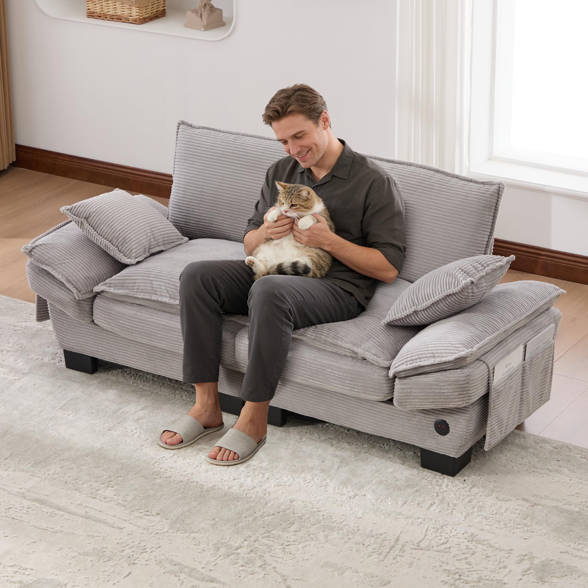 SUKY Divano modulare a 2 posti a coste con seduta larga, design ergonomico, imbottitura in schiuma ad alta densità, porta USB-C e tasche laterali, ideale per soggiorno, ufficio, salotto, grigio chiaro