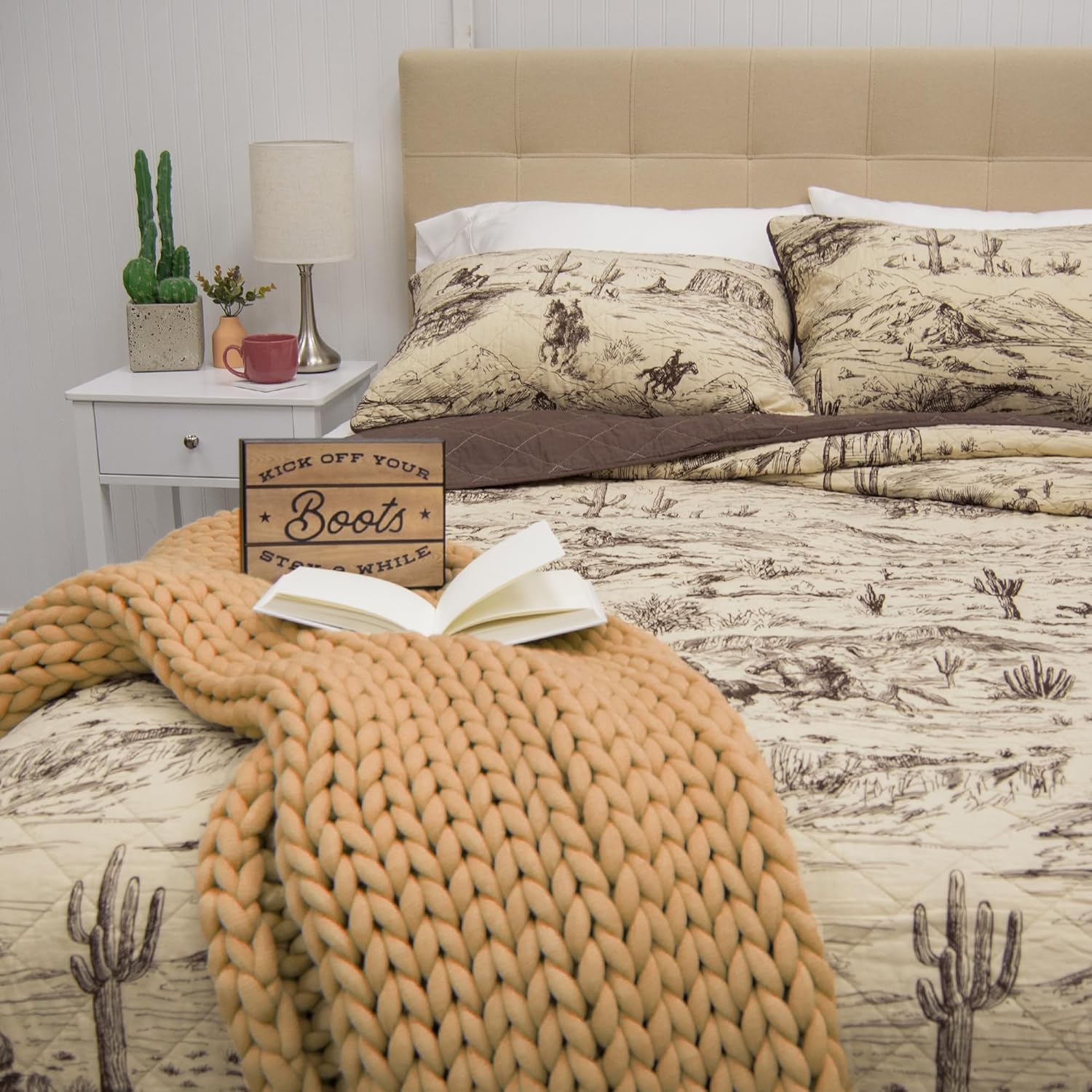 Donna Sharp Cowboy Cotton Quilted Bedding Set - 2-Piece Twin Size Quilt Set - Includes 1 Quilt and 1 Pillow Shams - Machine Washable - Perfect for Rustic Decor - Image 4