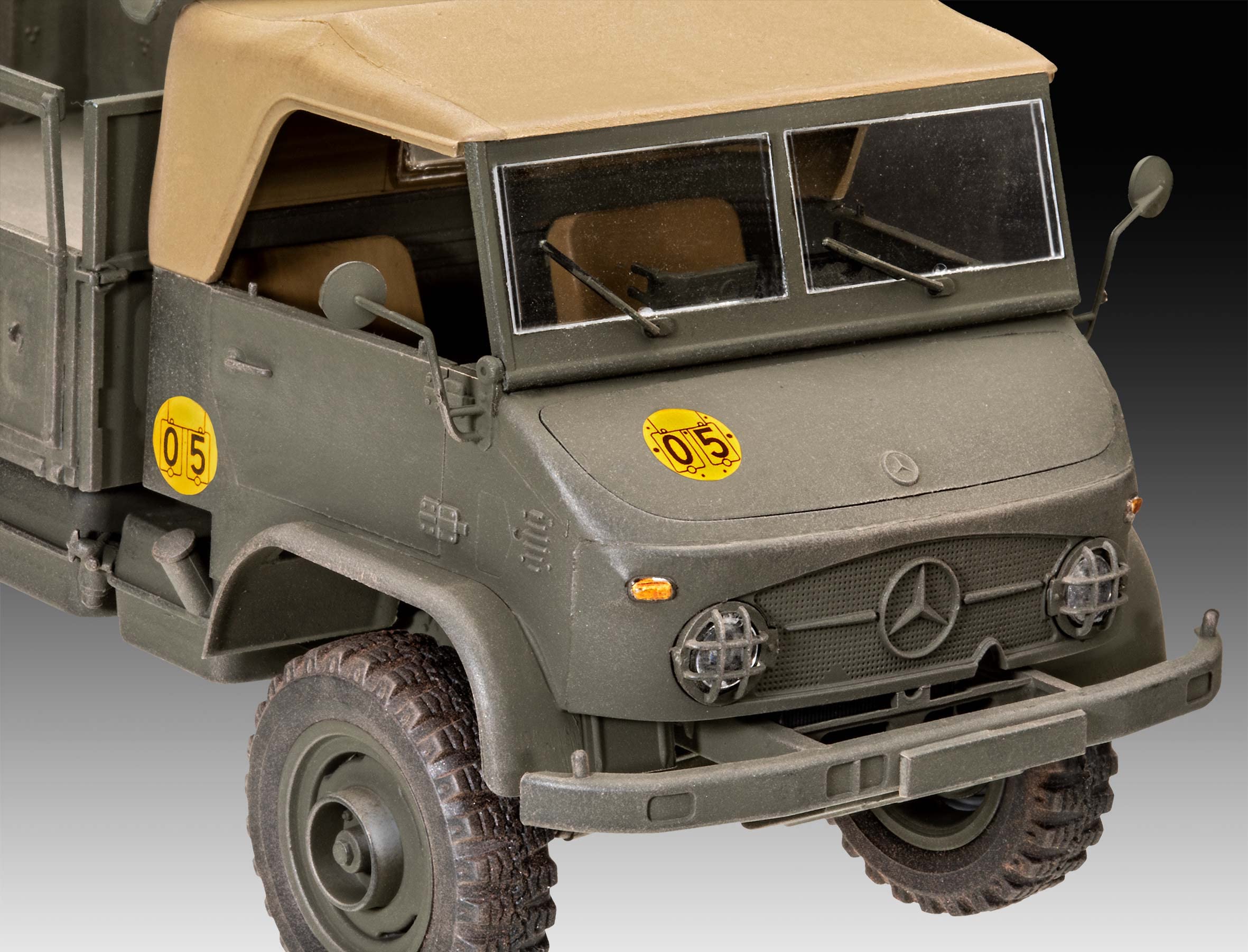 Revell Zestaw modelarski Unimog 404 S | uniwersalny pojazd na wszystkie koła z lat 50. XX wieku, szczegółowe podwozie i kabina kierowcy, w zestawie klej i pędzel