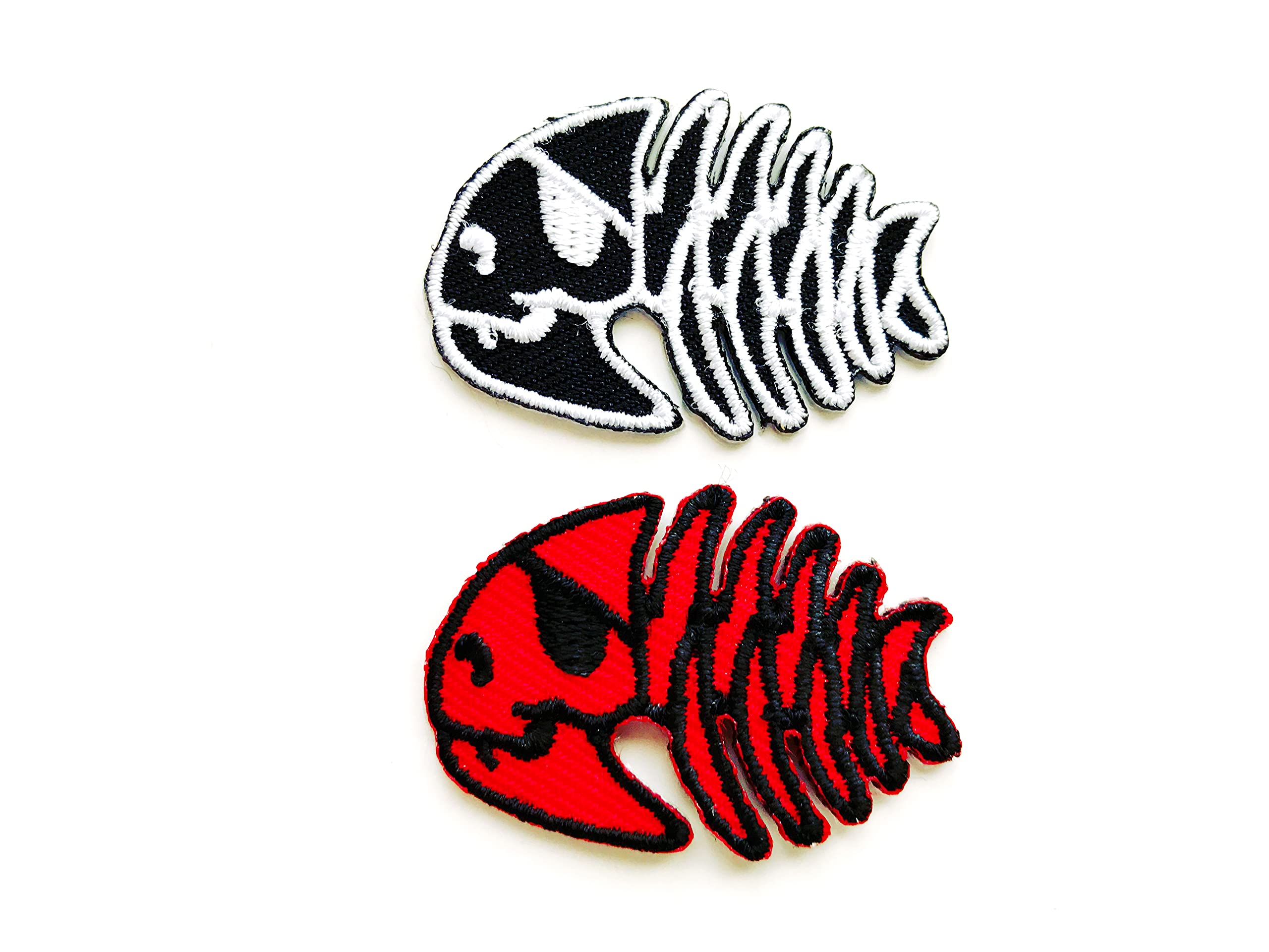 Tyga_Thai TH Set of 2 pcs. Mini Black Red Fish Skull Pirate Bone Skeleton Logo Cartoon Patches Sew Iron on Embroidered Applique Badge Sign Patch Clothing Costume, Small