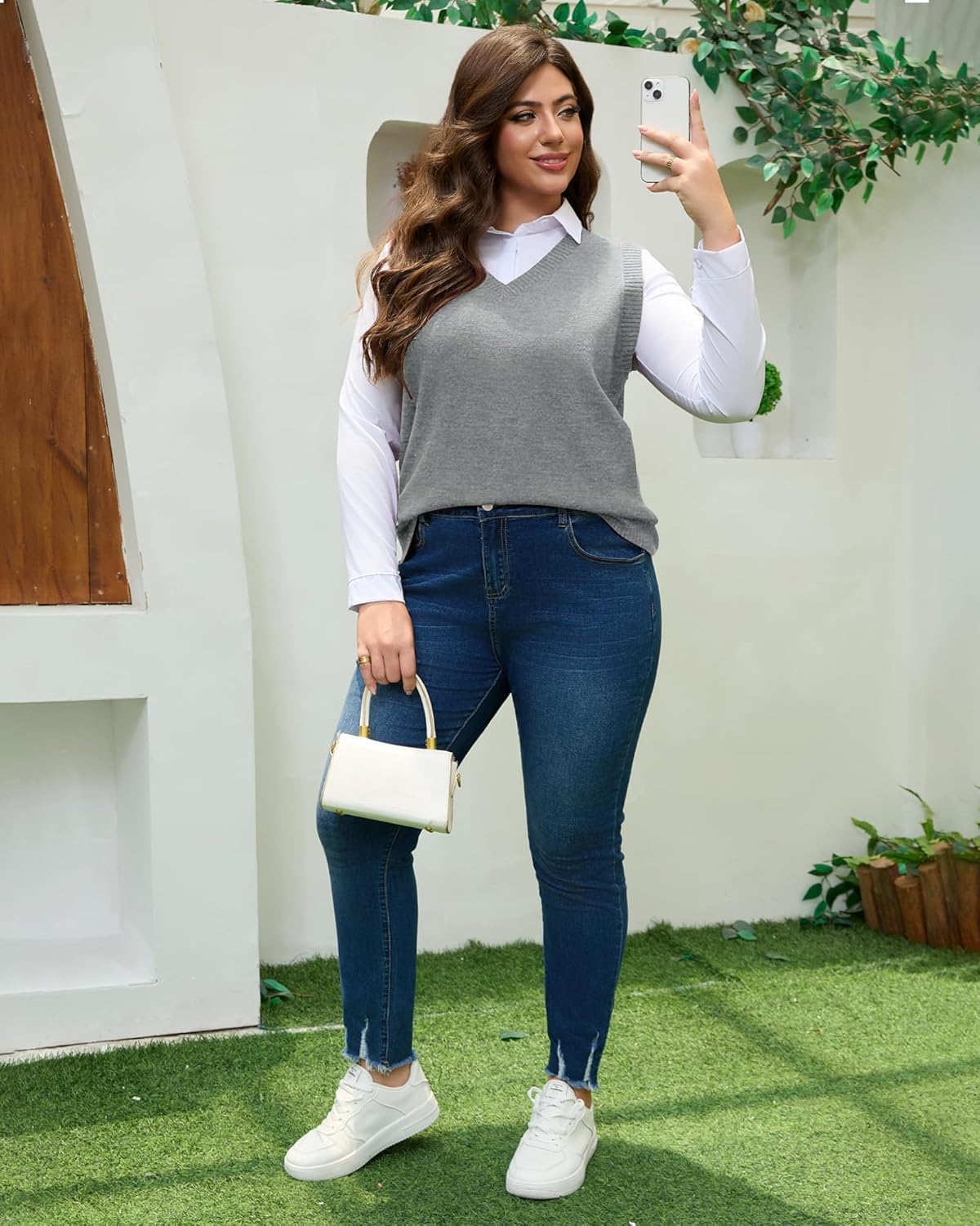 Plus Size Sweater Vest for Women V Neck Lightweight Knit Sleeveless Tank Top Pullover Sweaters Vest Classy - Image 4