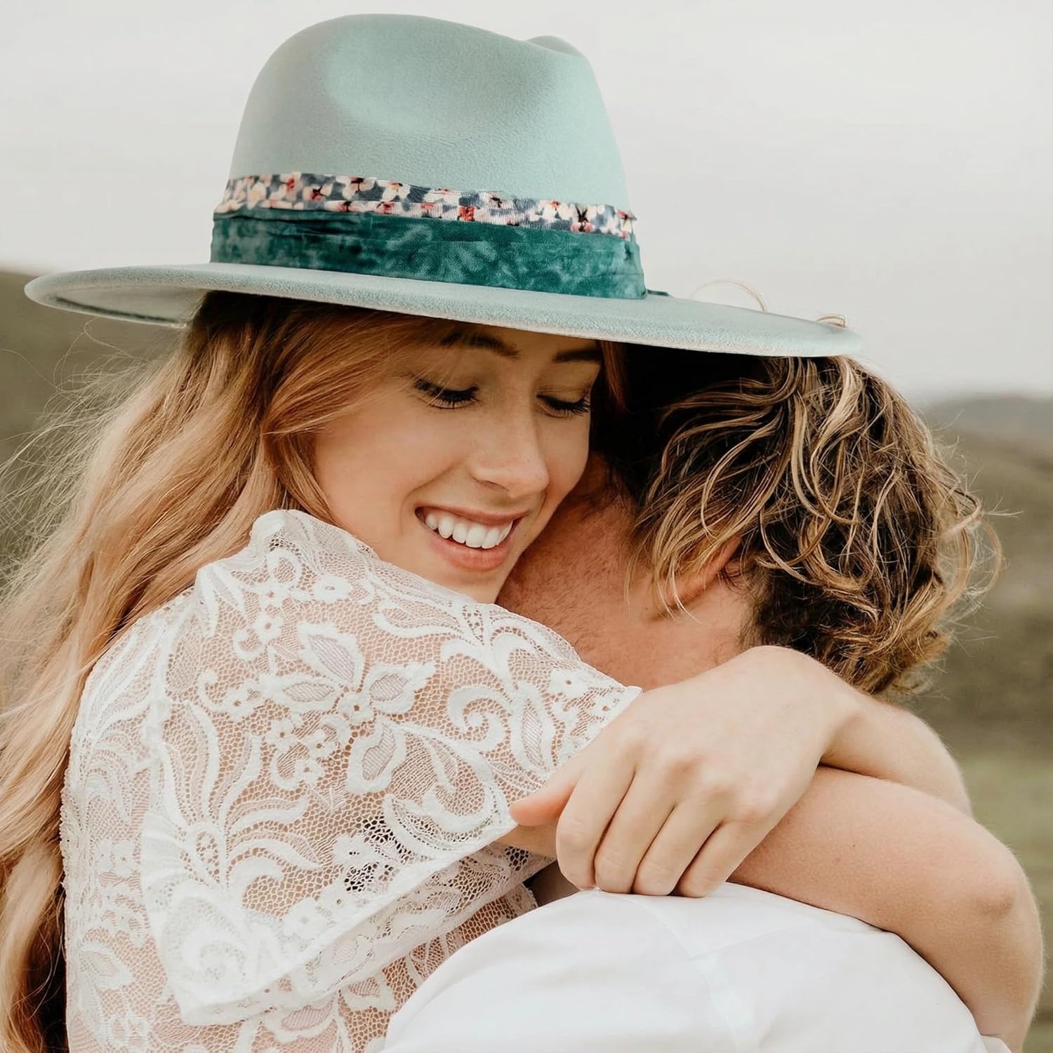 OIERFE Fedora Hat for Men & Women - 3.34 Inch Wide Brim Hat for Outdoor,Original Design Felt Hat with Gift Ready Packaging - Image 2