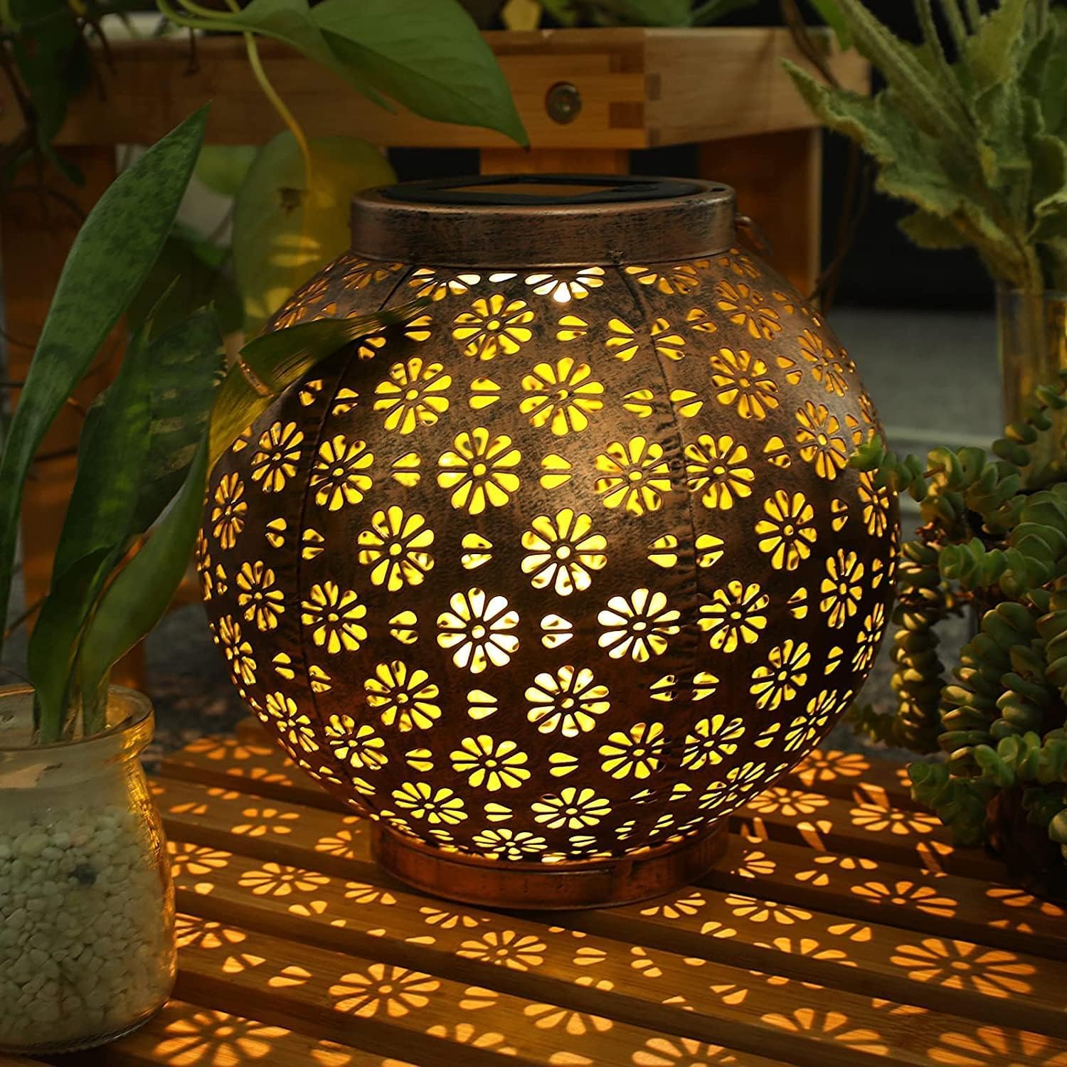 Solar Lantern Outdoor Lights, Iron Metal LED Hanging Lanterns, Decorative Garden Lights for Courtyard, Lawn (Small Flower Lantern, 1pcs)