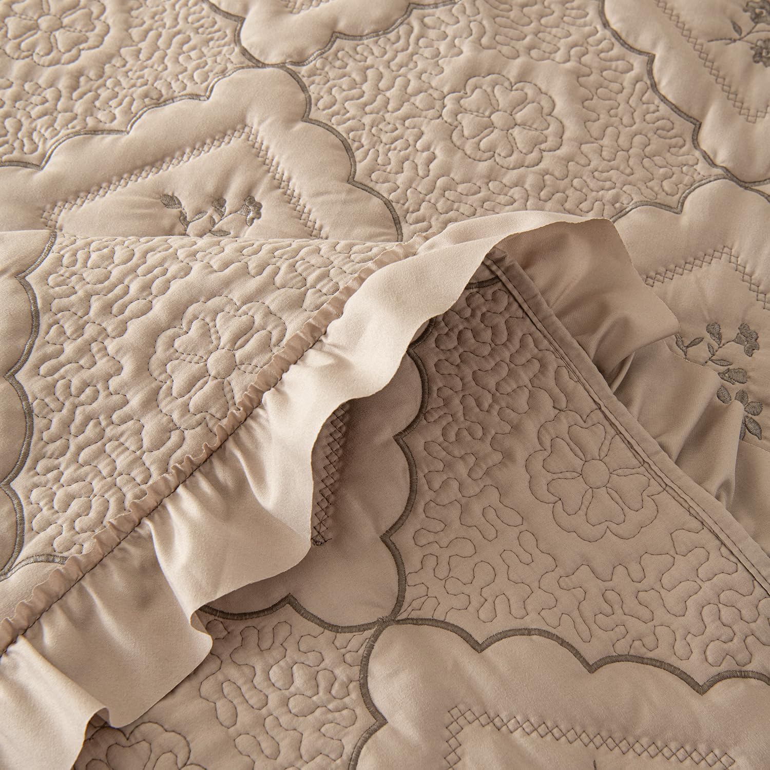 BOV Gray Ruffle Comforter Set Queen - Soft Bedding Set with Pillow Shams - 92x96 Inches - Shabby Chic Comforter for Farmhouse & Vintage-Inspired Bedrooms