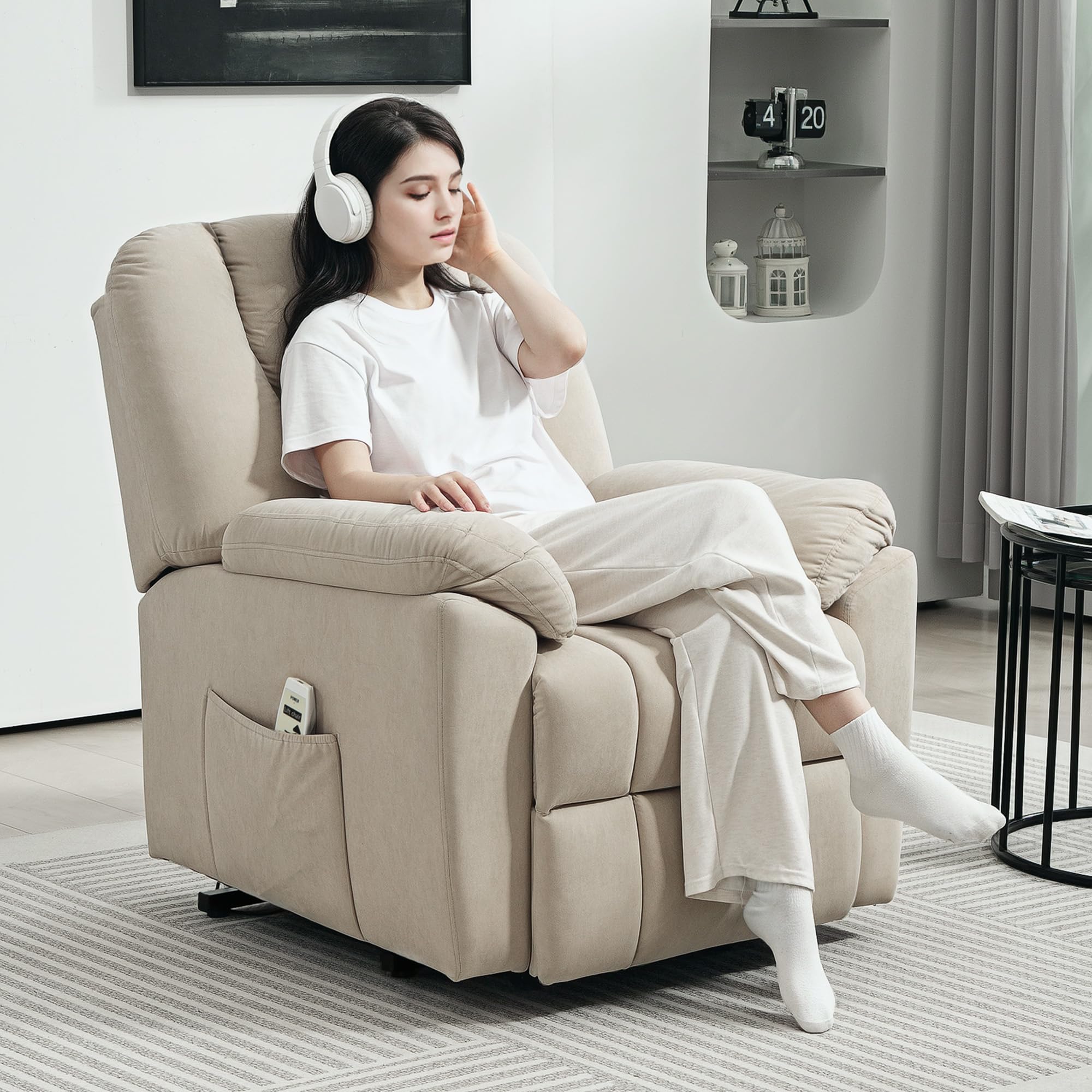 HOMCOM Fauteuil releveur électrique avec fonction massage et chauffage, fauteuil relax électrique en velours, dossier inclinable, ports USB, télécommande, fauteuil relaxant pour personnes âgées, beige