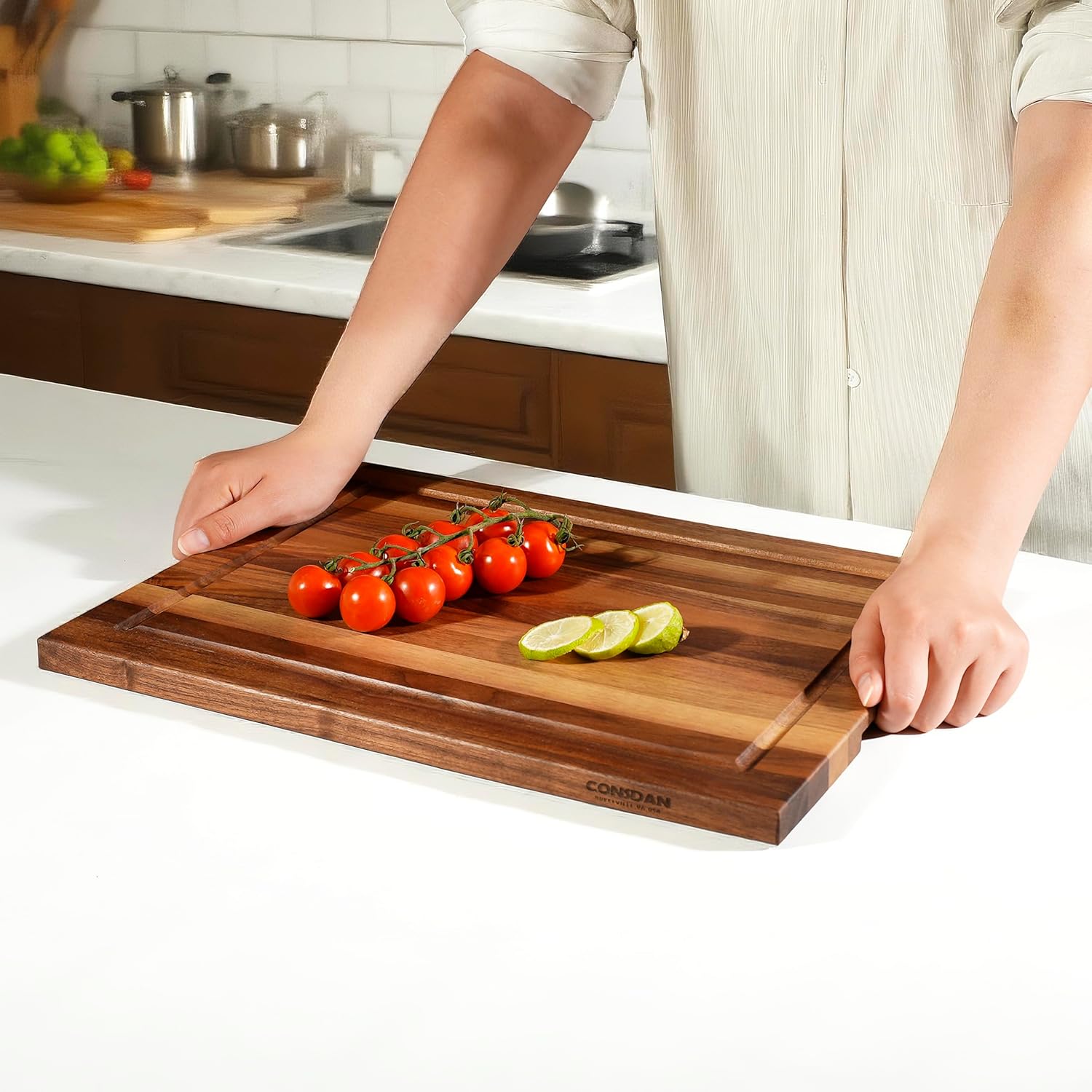 CONSDAN Wood Cutting Board for Kitchen, 16 x 12, USA Grown Solid Black Walnut Hardwood, Edge Grain, Chopping Board, Butcher Block with Juice Groove, Prefinished with Food-Safe Oil, 3/4" Thick