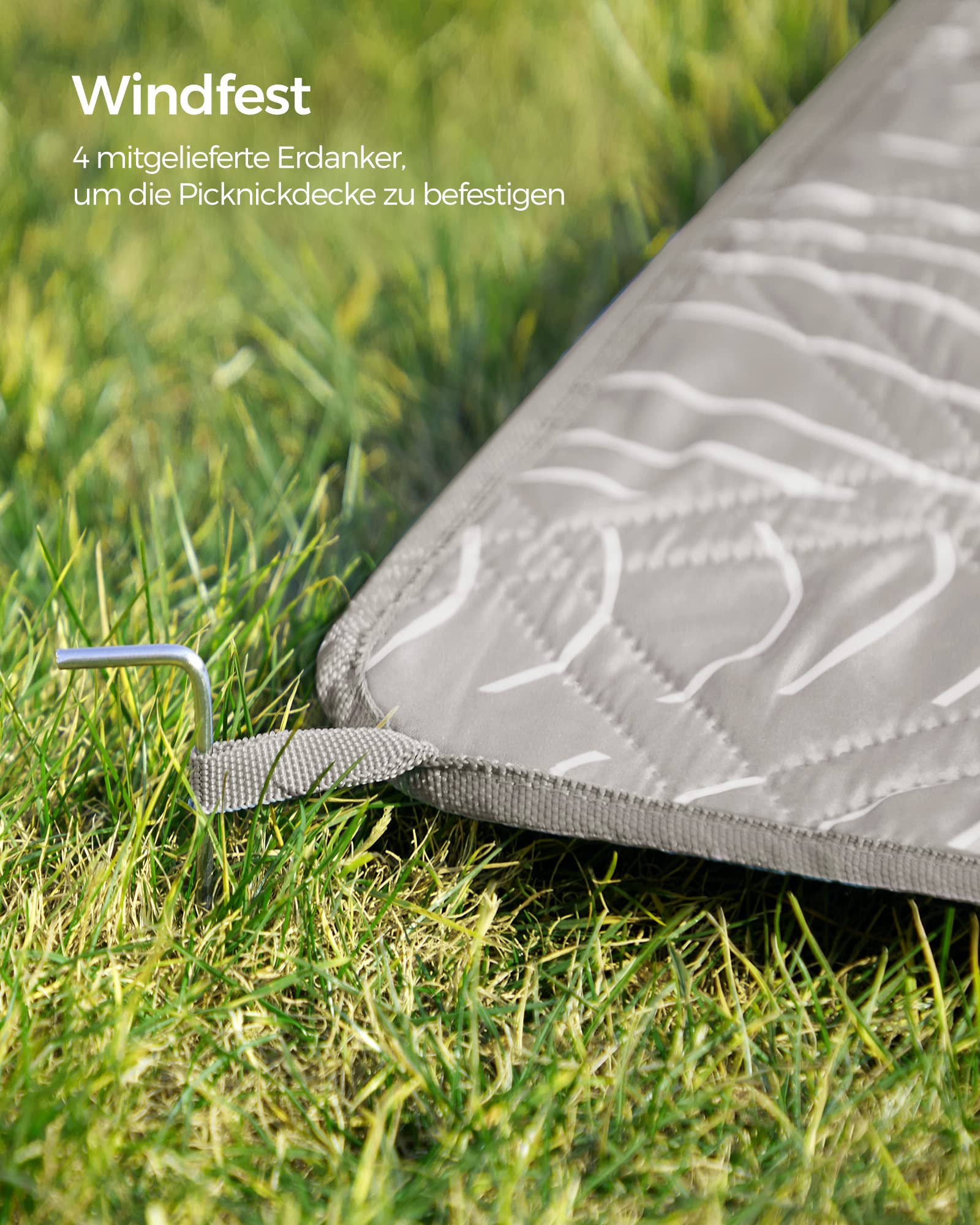 SONGMICS Picknickdecke, 200 x 200 cm, mit 4 Erdankern, groß, Campingdecke, für Park, Garten, Strand, wasserdicht, maschinenwaschbar, faltbar, Khaki mit tropischem Farn GCM010B02