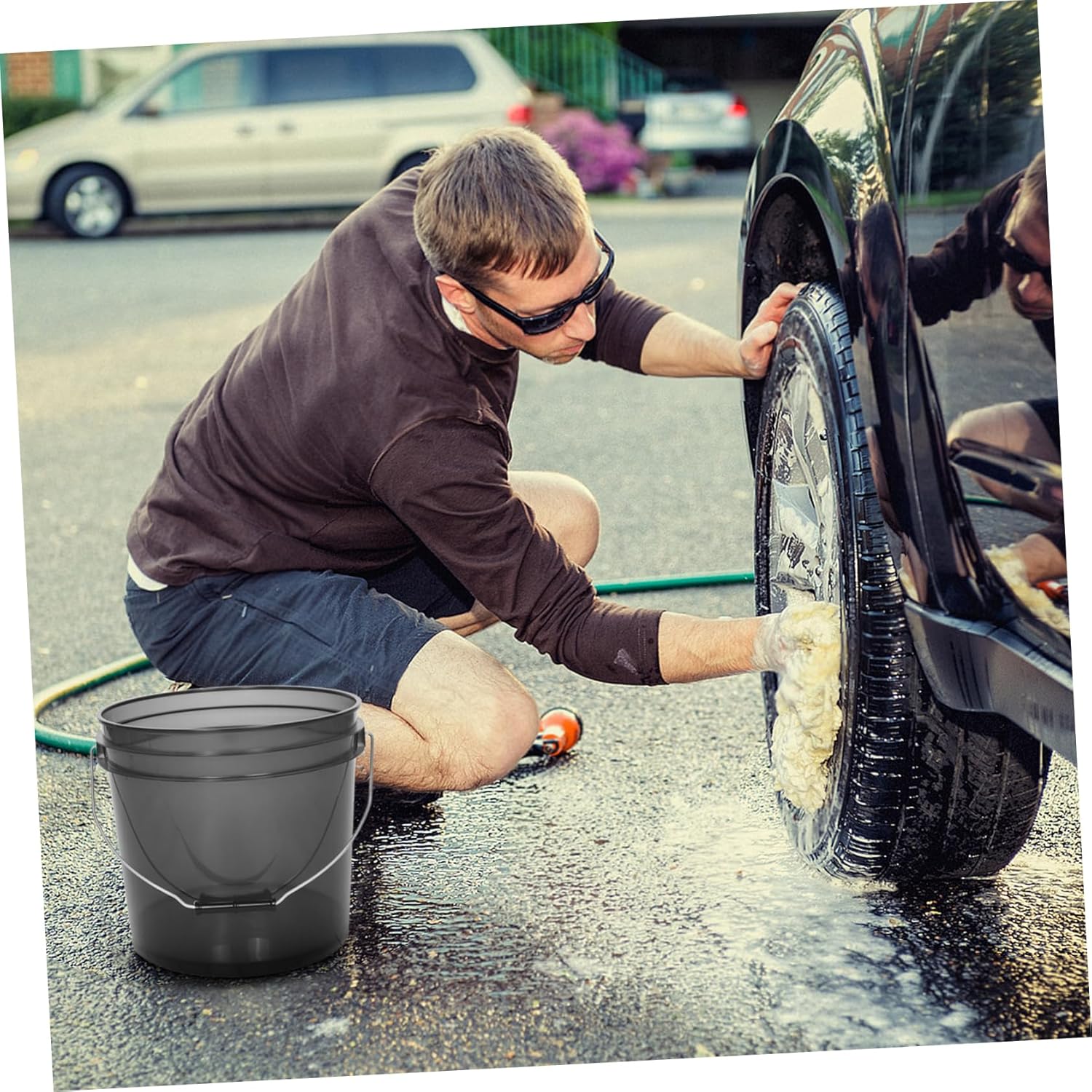 Portable Water Bucket Multipurpose Plastic Bucket with Handle for Car Washing Laundry and Outdoor Activities Transparent Design for Easy Water Level Monitoring