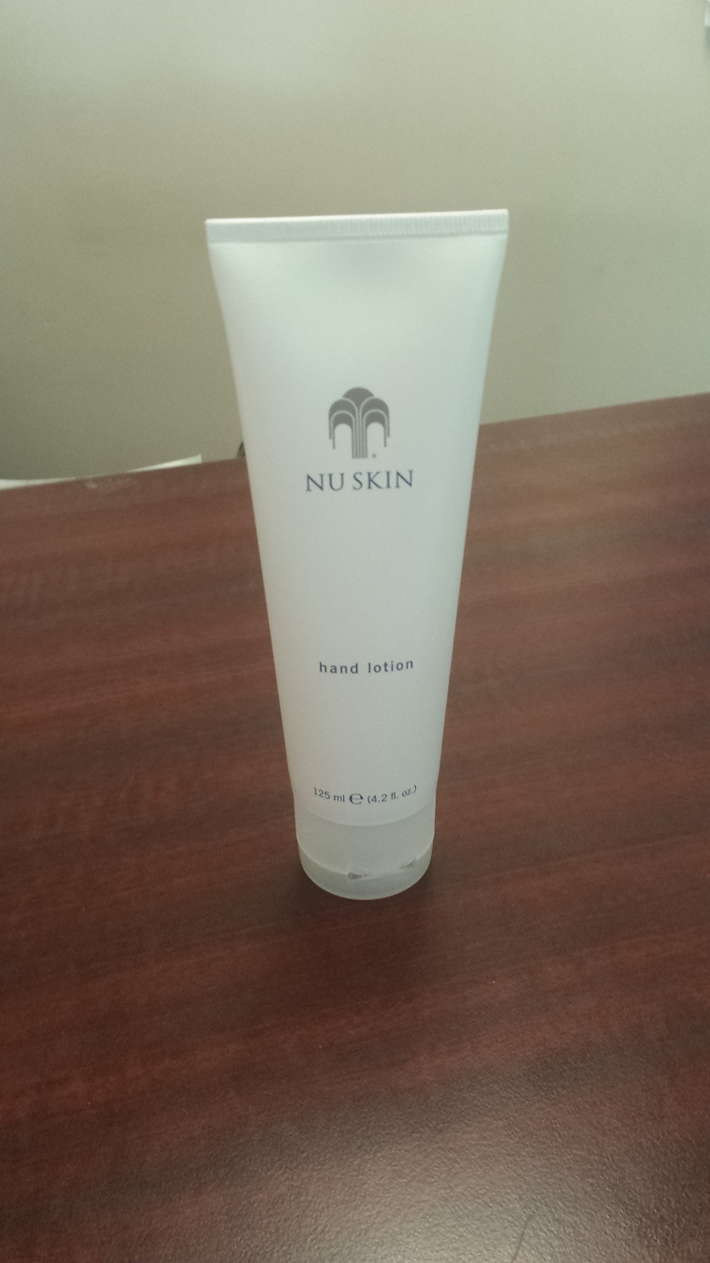Hand Lotion moisture-attracting Nu Skin