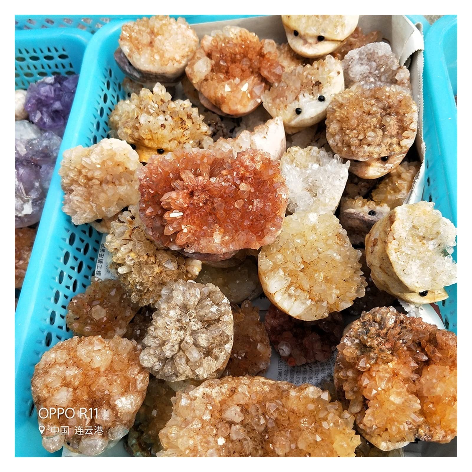 ハリネズミ　天然クリスタル生石　クラスター　彫物 Amazon.co.jp: ギフト用天然水晶クラスターハリネズミ彫刻像1個