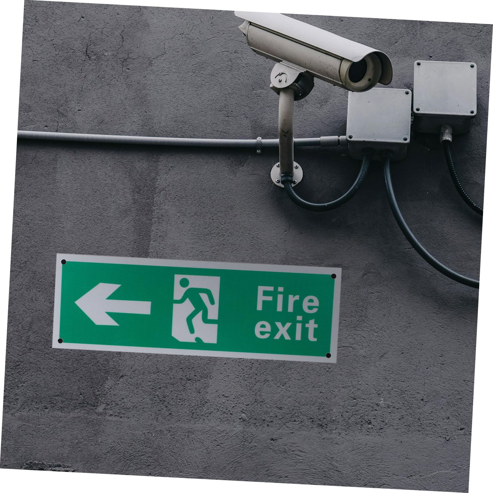 Cartello Uscita di Emergenza 4 Pezzi Lega di Alluminio Verde | 4 Fori per Installazione Facile, Indicatore Sospeso, Uso per Business, Pubblico e Supermercato