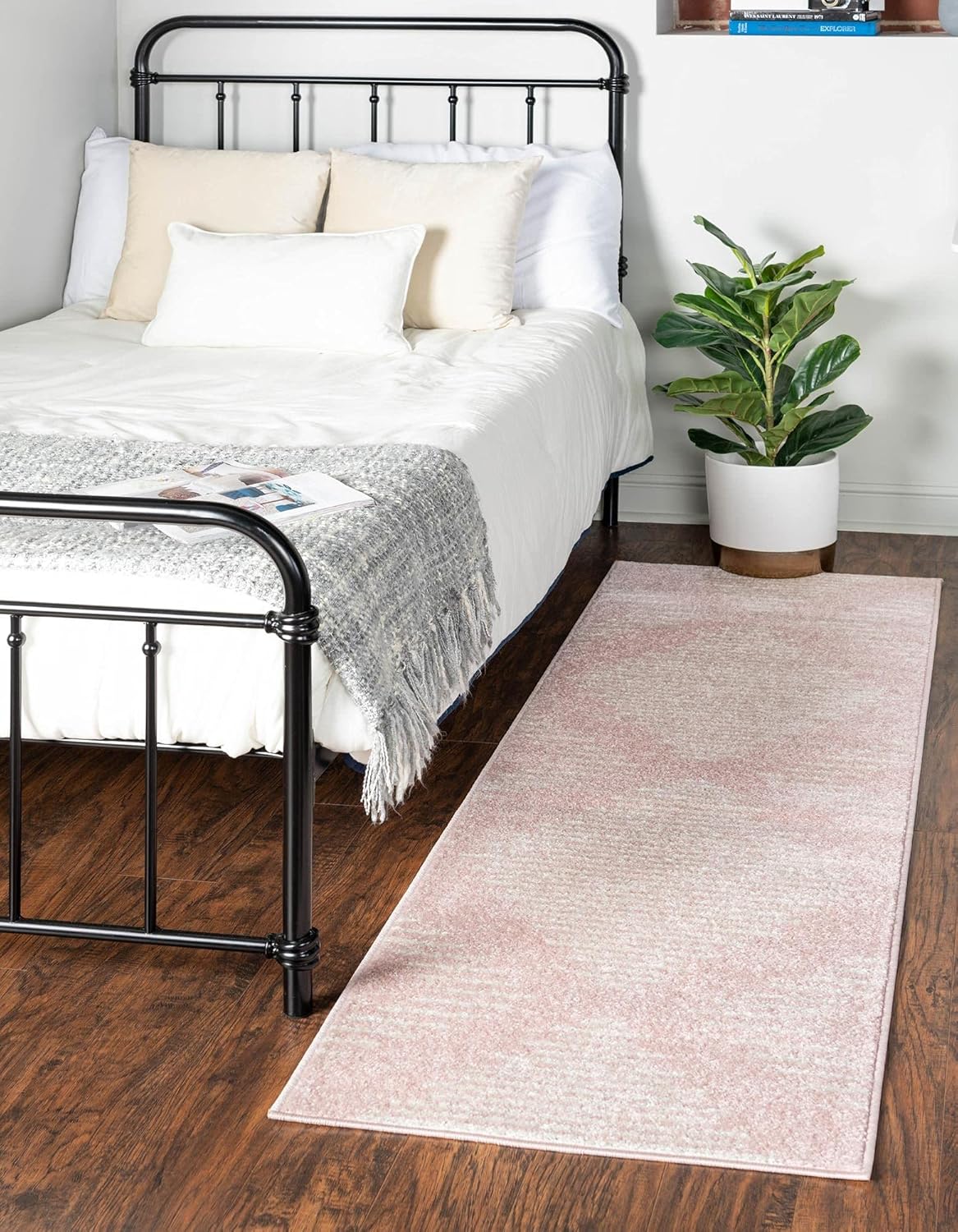 Rugs.com Kai Collection Rug – 5 Ft Runner Pink Medium-Pile Rug Perfect for Living Rooms, Kitchens, Entryways