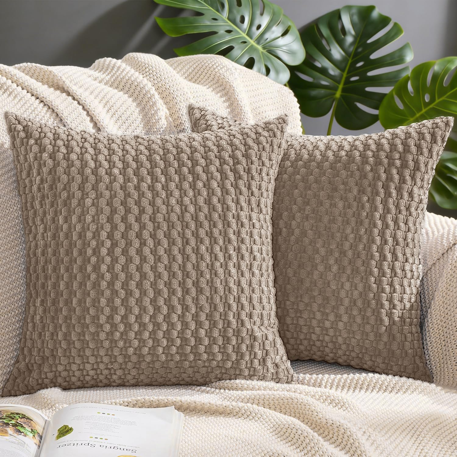 FSZhenZuan Pack of 2 Cushion Covers 50x50cm Soft Corduroy Throw Pillow Covers Decorative Pillows Square Cushion Cases Boho Pillowcases for Couch Bed Living Room Home Decor, Light Brown