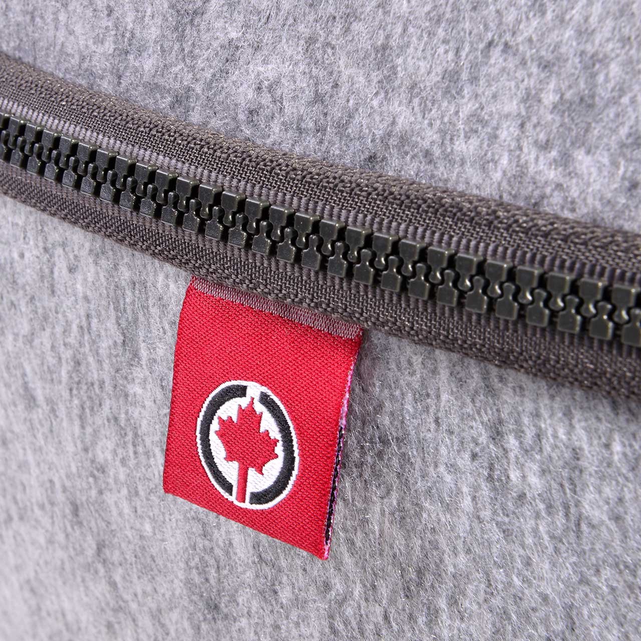 CanadianCat Company | Katzenhöhle, Katzenest in hellgrau - das Kuschelbett mit Stil