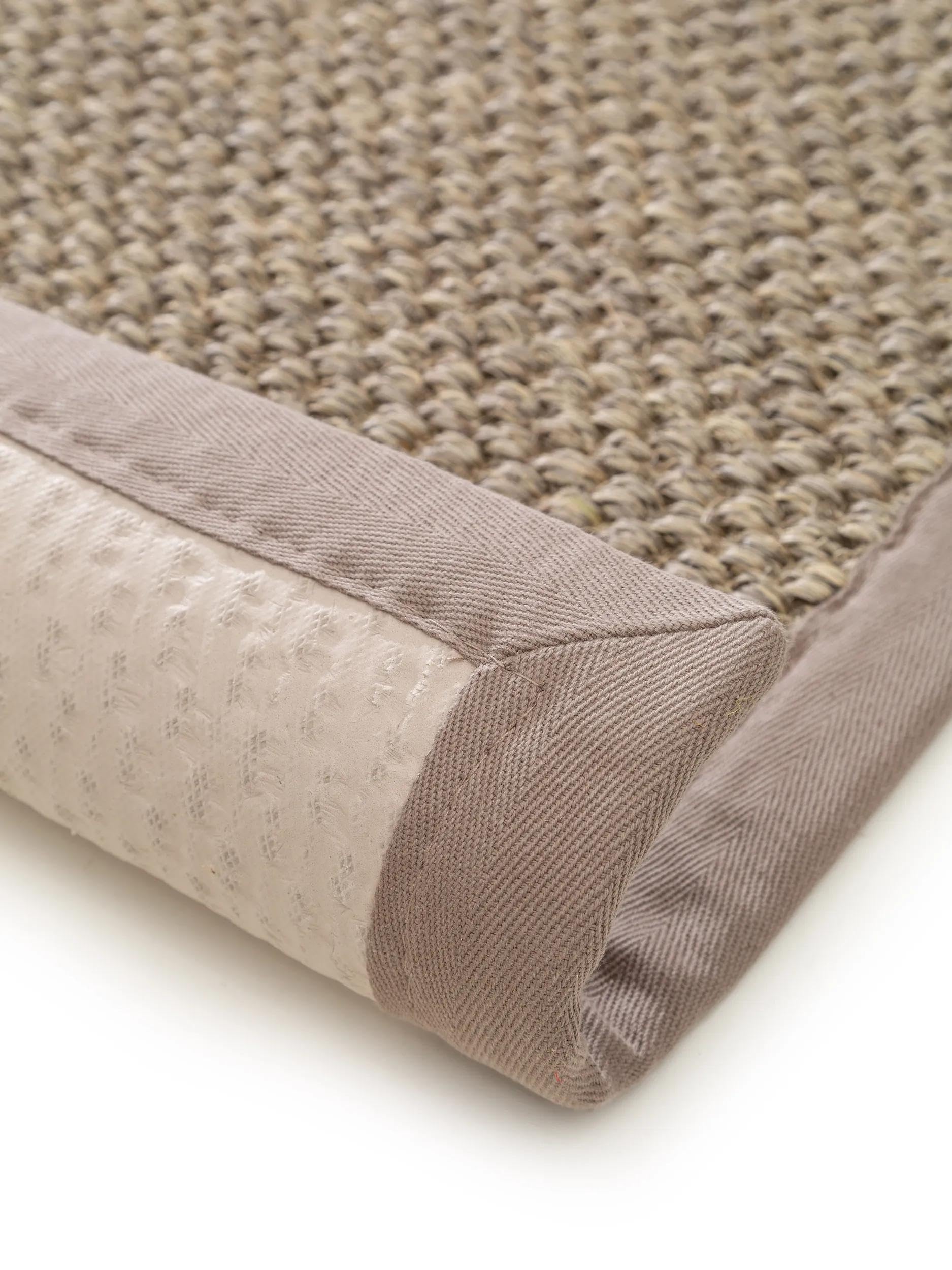 benuta Pure Greta – Felpudo 100% sisal – Rectangular & en estilo: cenefa, liso, Natural Living, Scandi Living – Fácil de limpiar para salón, dormitorio, pasillo, terraza, balcón, gris, 60 x 90 cm