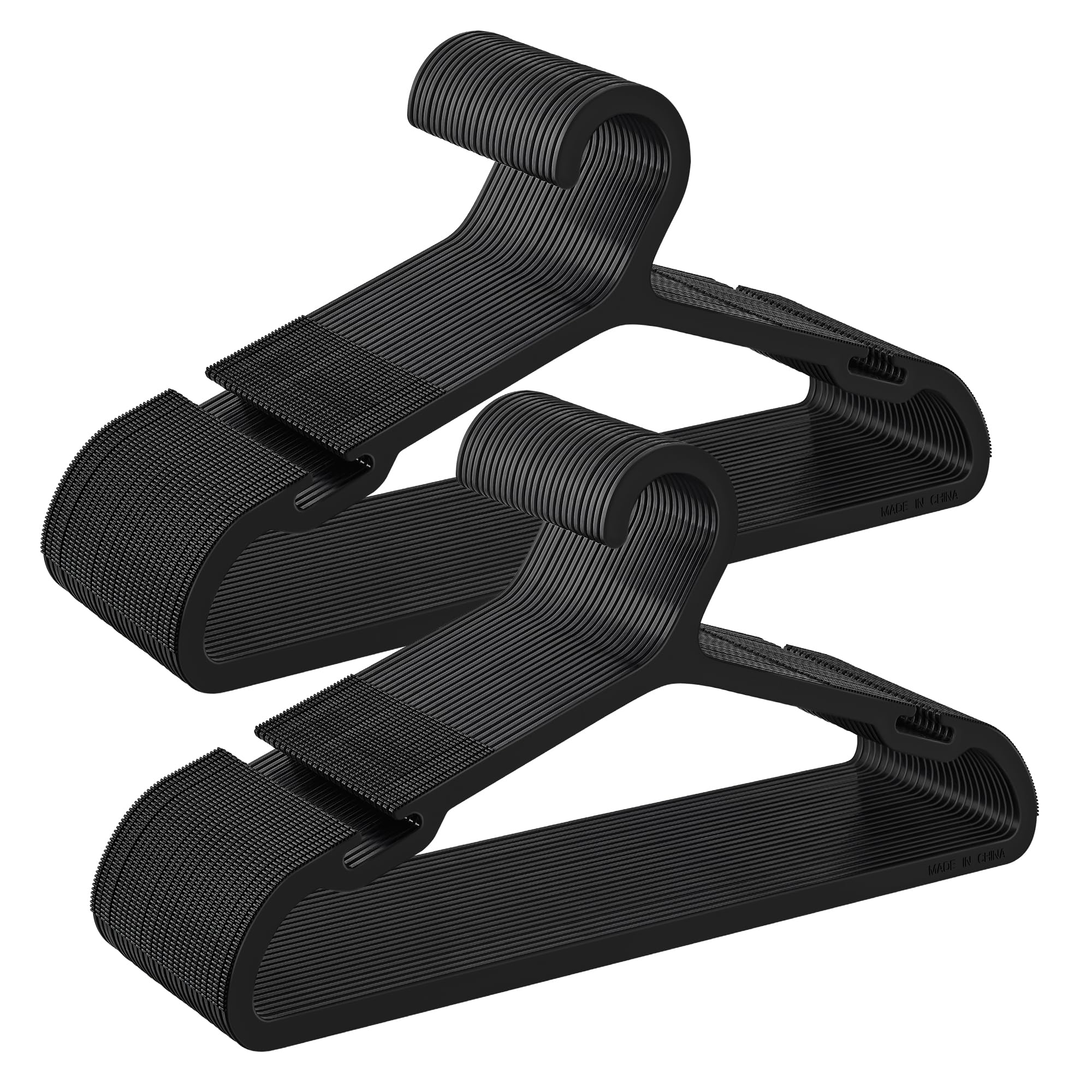 SONGMICS Wieszaki, zestaw 50 sztuk, wieszaki z tworzywa sztucznego, z szerokimi wycięciami na ramionach, oszczędność miejsca, długość 41,7 cm, do szafy, czarny tusz CRP010B01