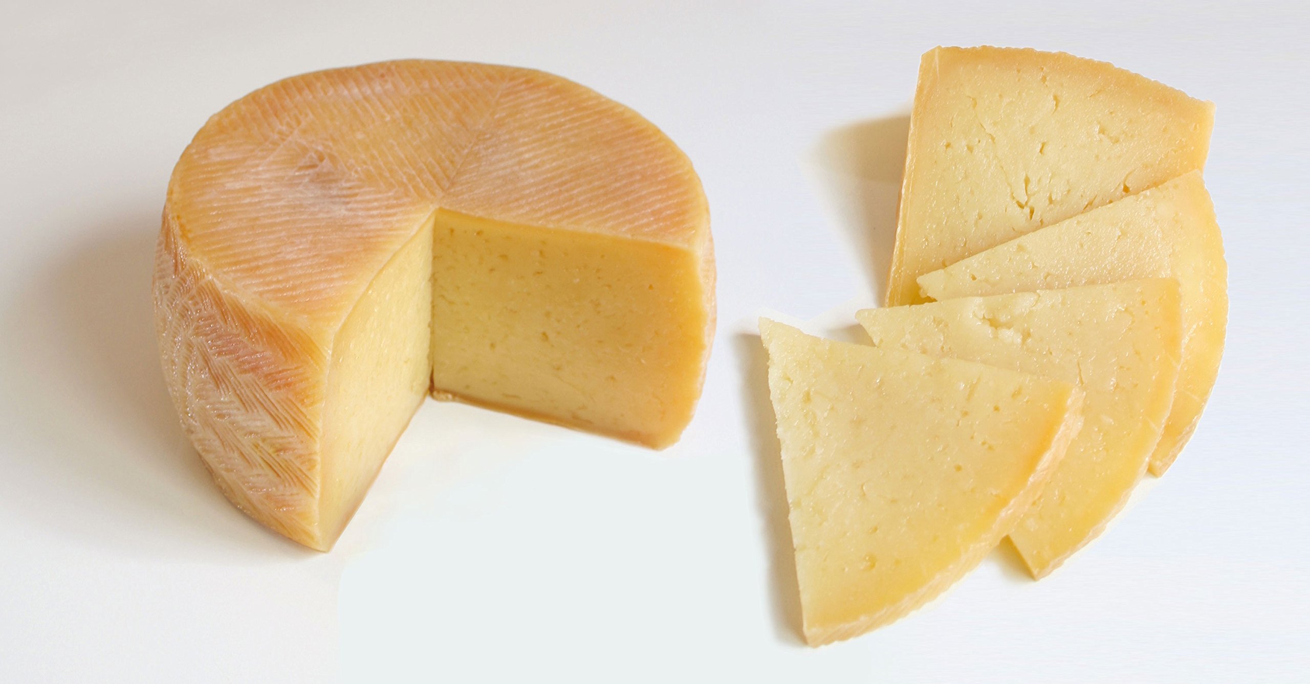 Formaggio Curato in olio
