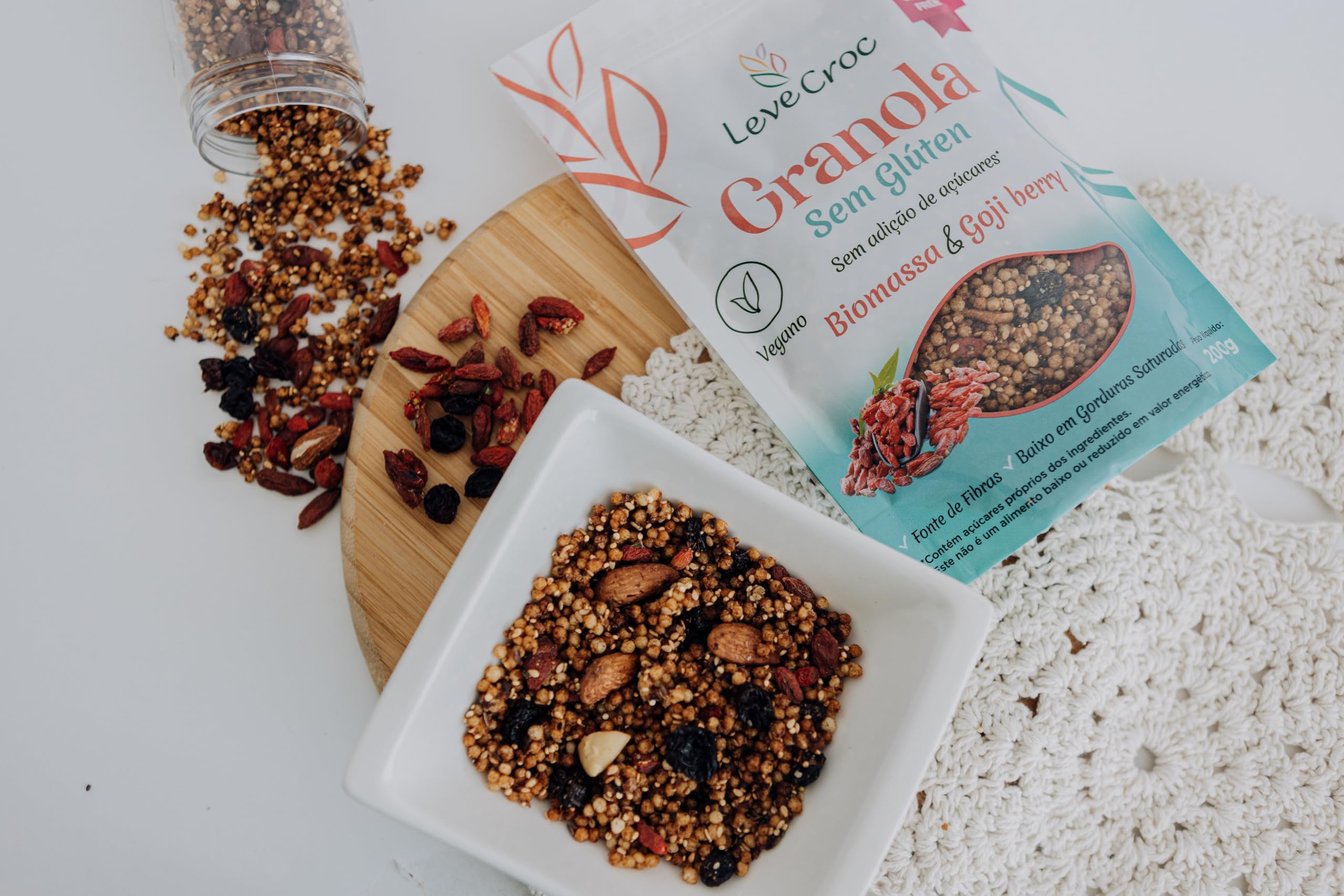 Granola Sem Adição de Açúcar Biomassa e Goji Berry 200g - Leve