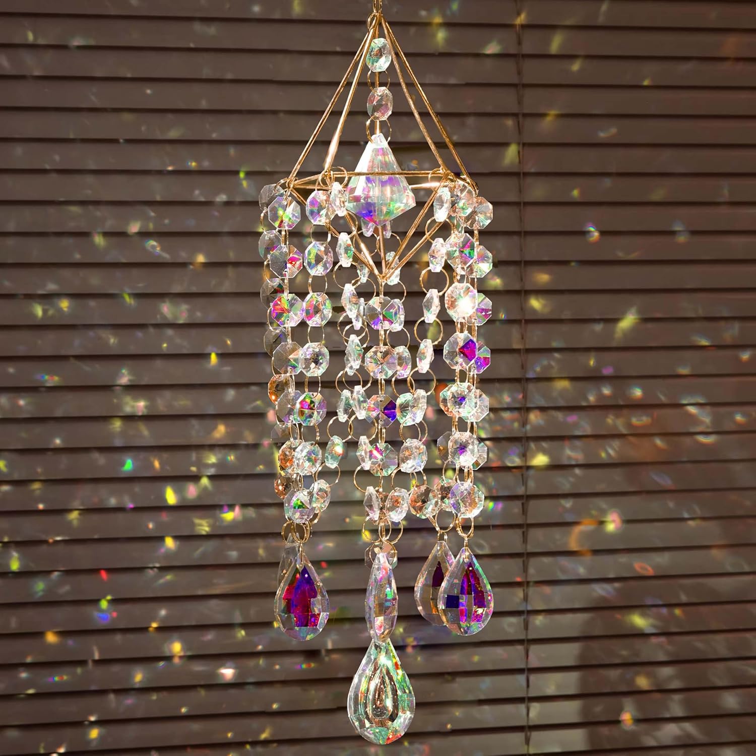 Crystal Wind Chime Light Catcher Suitable for Window Hanging Suitable for Home Indoor and Outdoor Garden Decoration Light Catcher (Medium)