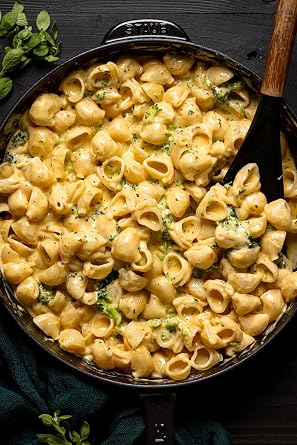 KD Kraft Dinner Deluxe Velveeta On Shells, Rich And Creamy Mac & Cheese, 350g/12.3 oz.