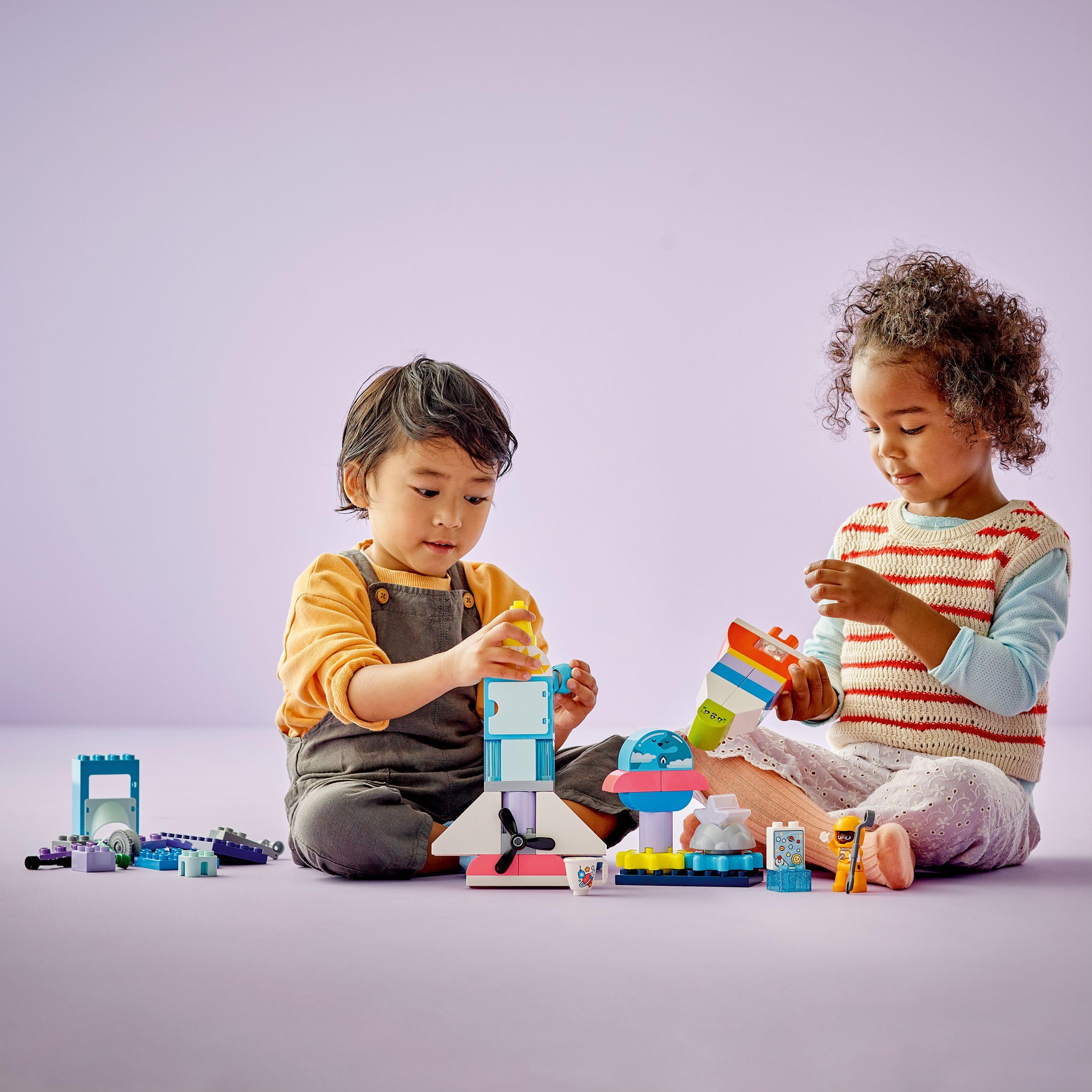 LEGO Duplo L'Aventure en Navette Spatiale 3-en-1, Jouet de Construction de Fusée, Jeu Éducatif et Scientifique pour Enfants Dès 3 Ans, Développement de la Motricité Fine 10422