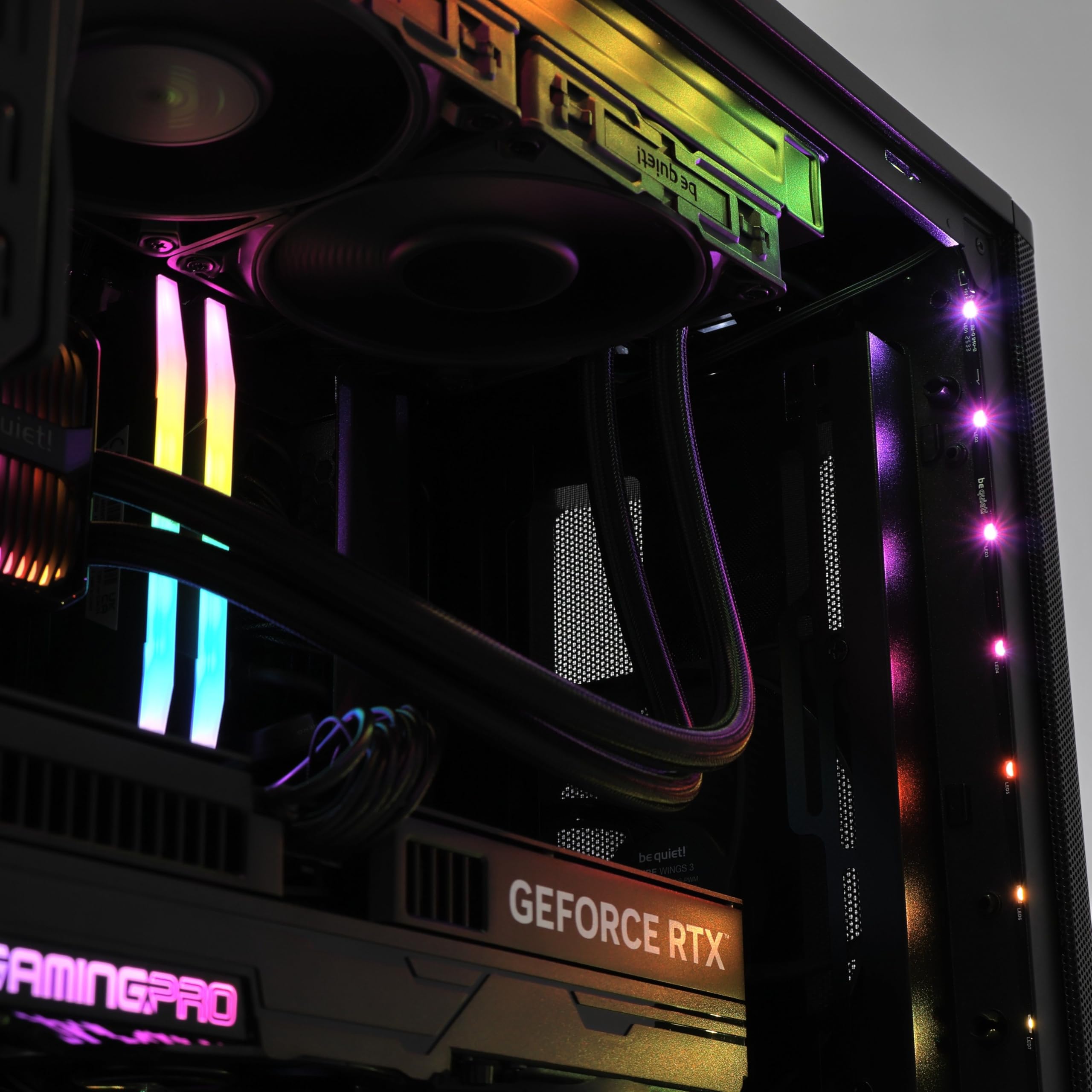 Gaming PC AMD Ryzen 9 9950X3D 3D V-Cache RTX 5070 12GB GDDR7 64GB DDR5-6000MHz 2TB M.2 SSD einstellbare ARGB Beleuchtung leise 240mm Silent Loop AiO WiFi 7 Windows 11 Pro
