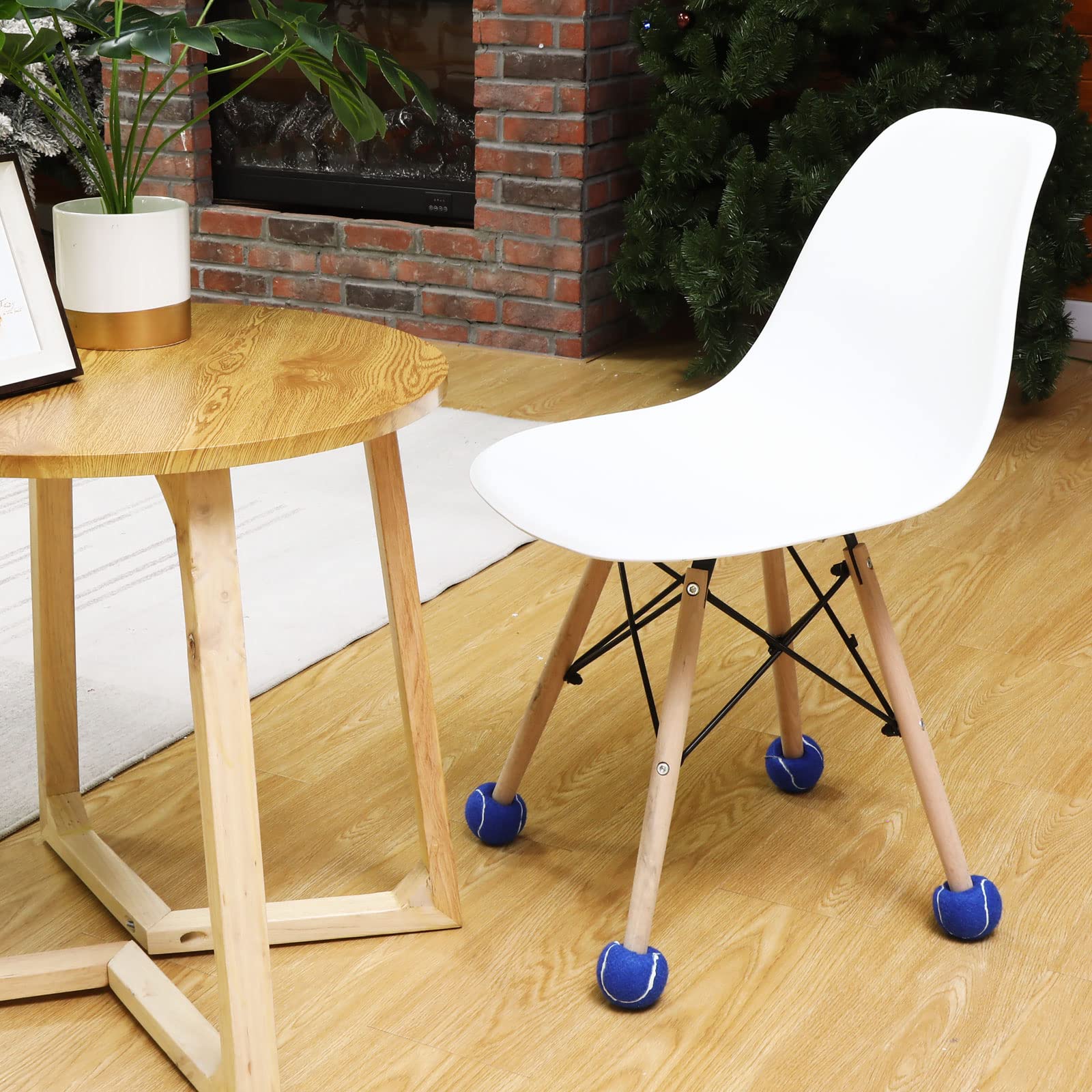 Macarrie 60 pelotas de tenis precortadas a granel para sillas, resistentes y duraderas, cubiertas deslizantes para muebles de aula, protectores de patas y protección del suelo (azul)