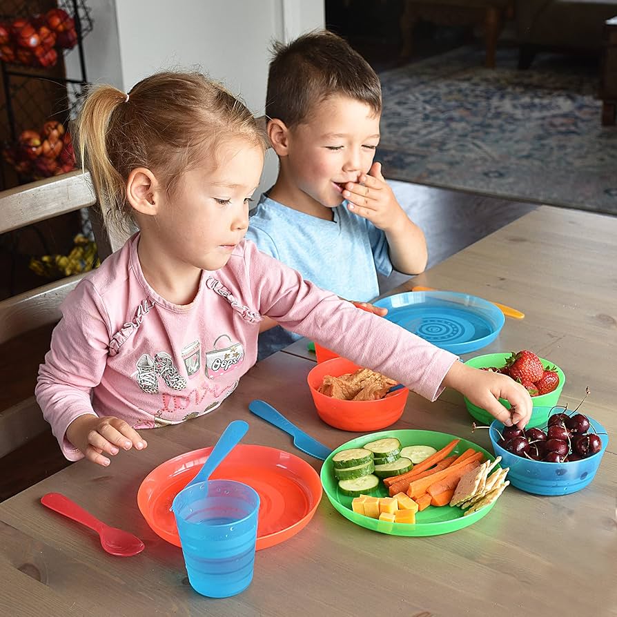 Amazon | プラスチック食器セット 8人用 | 子供用食器セットには