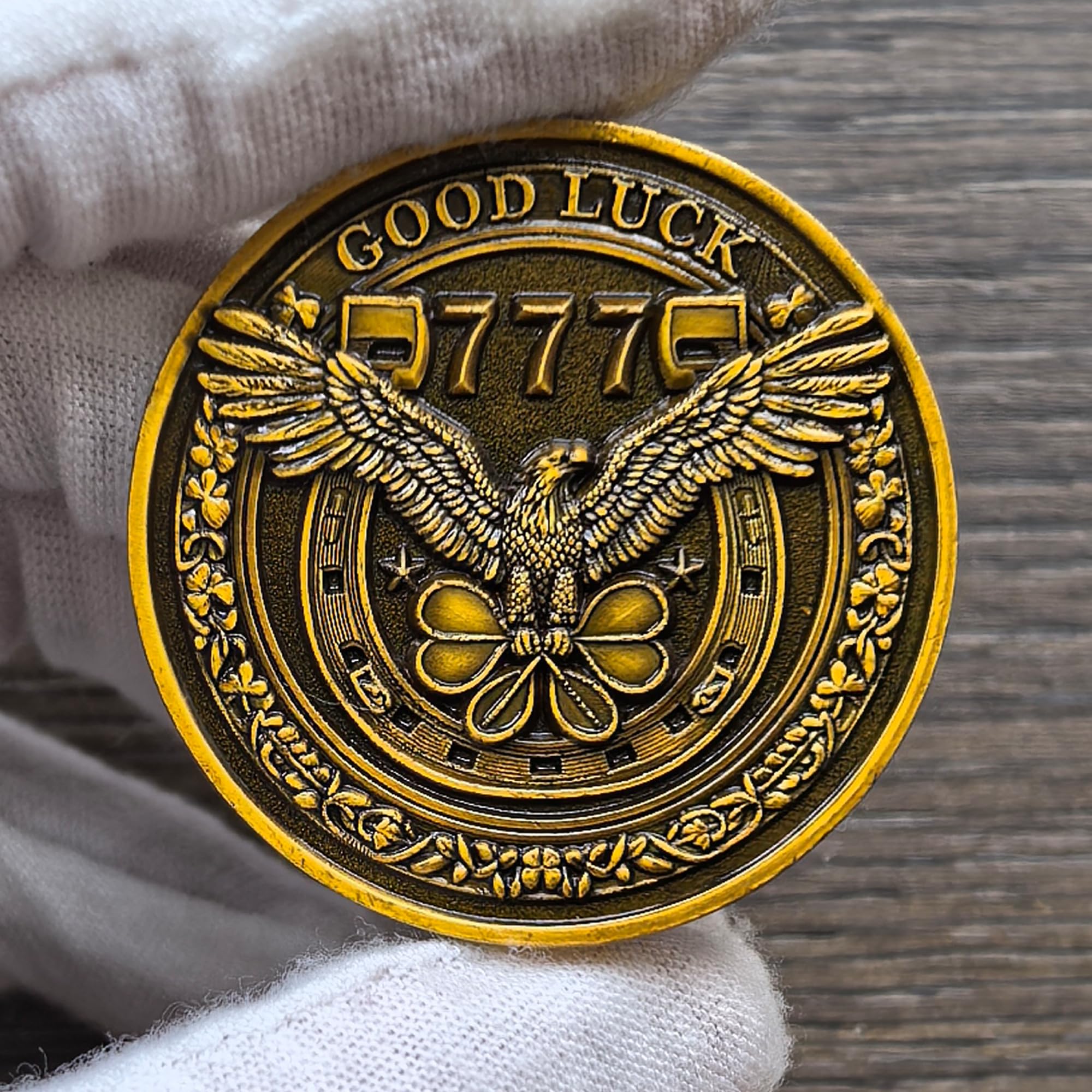 ♦︎ GOOD LUCK!! Amazon.com: Good Luck Eagle Four-Leaf Clover Lucky Coin