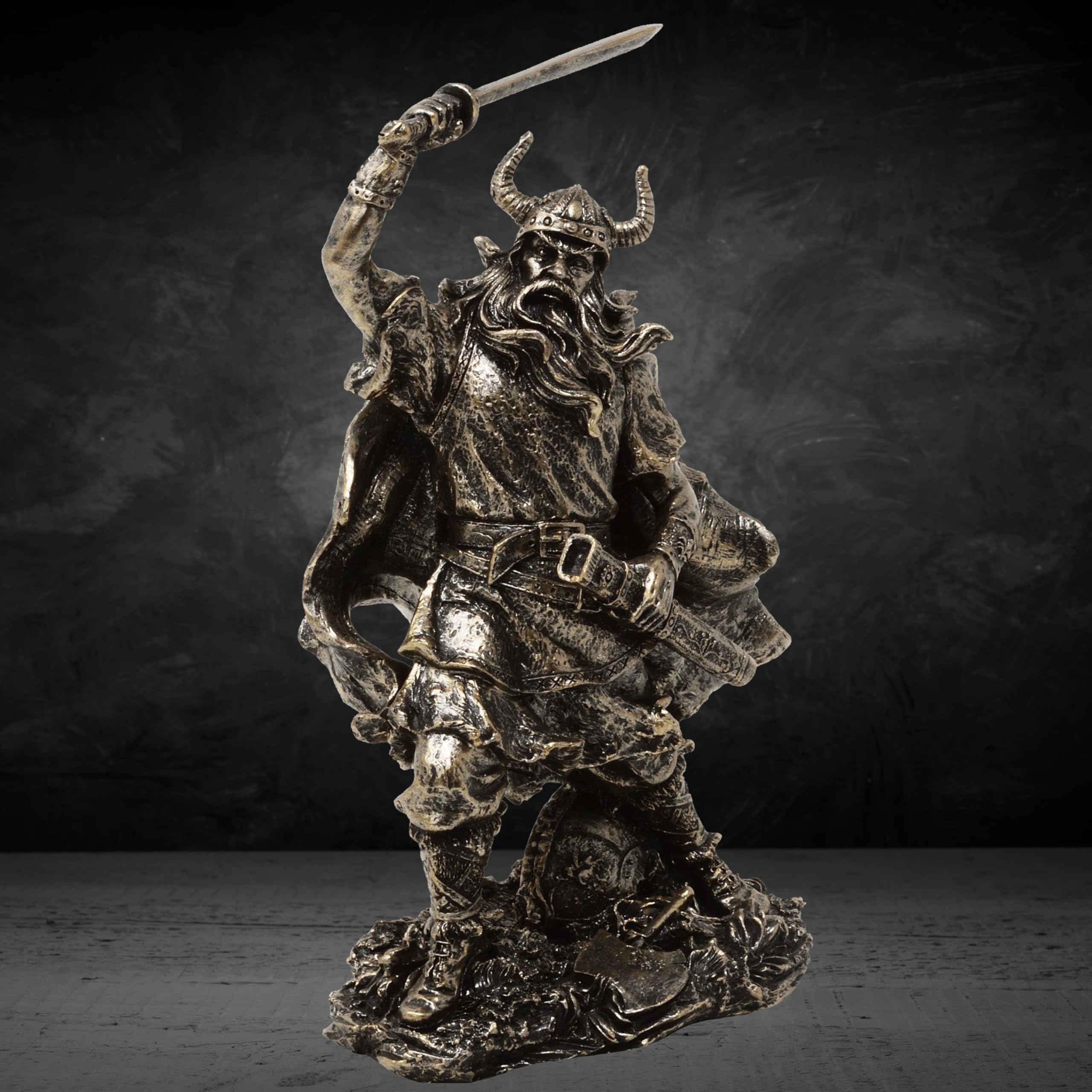 MystiCalls Figurine viking avec épée surélevée - Figurine Viking - Décoration de guerrier