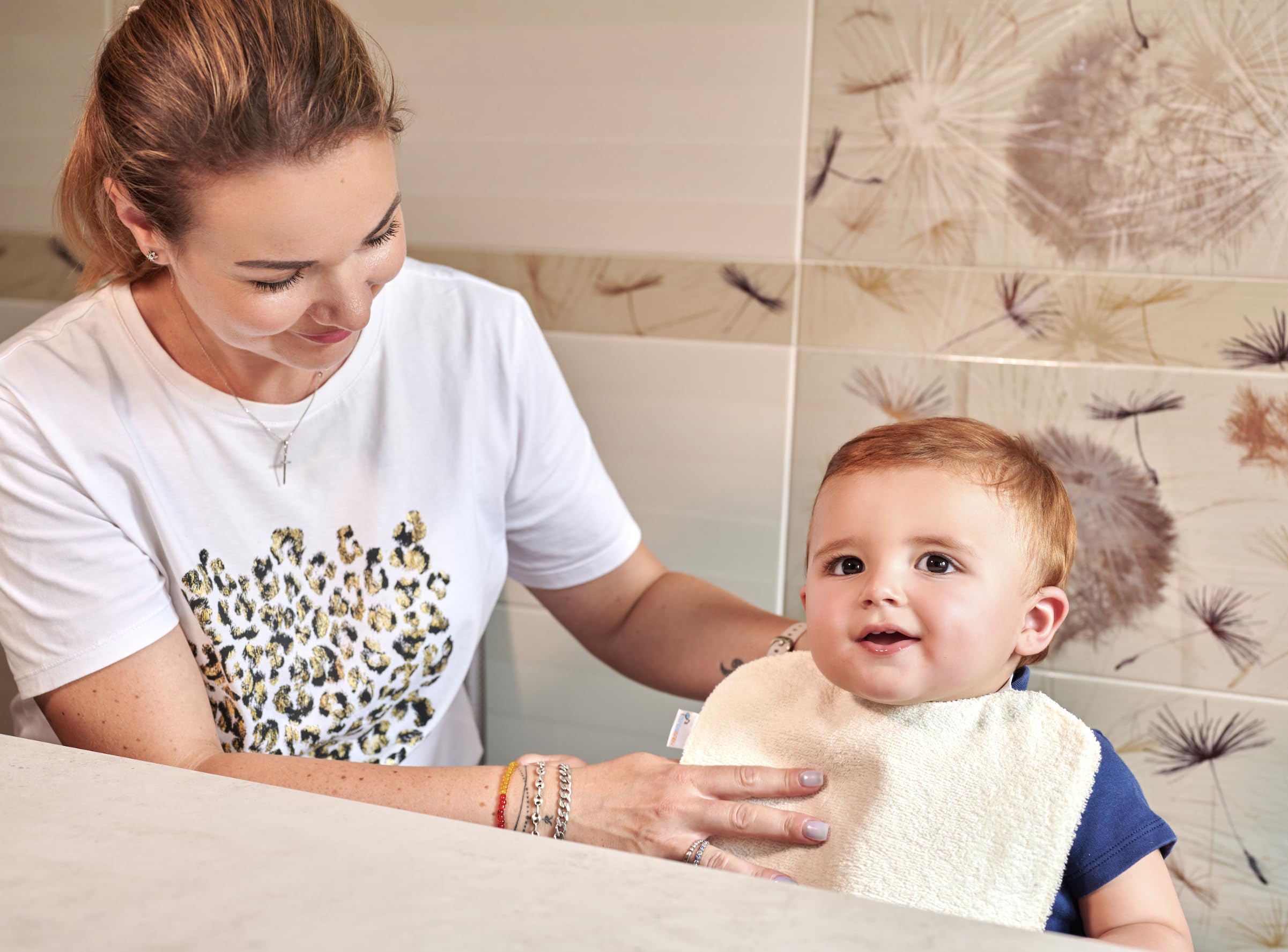 TENDS bavoirs bebe imperméable | tissu en coton et avec une bande élastique autour du cou | puericulture bébé et dme bebe accessoire | bavoir lavable et réutilisable | Idéal pour la Crèche