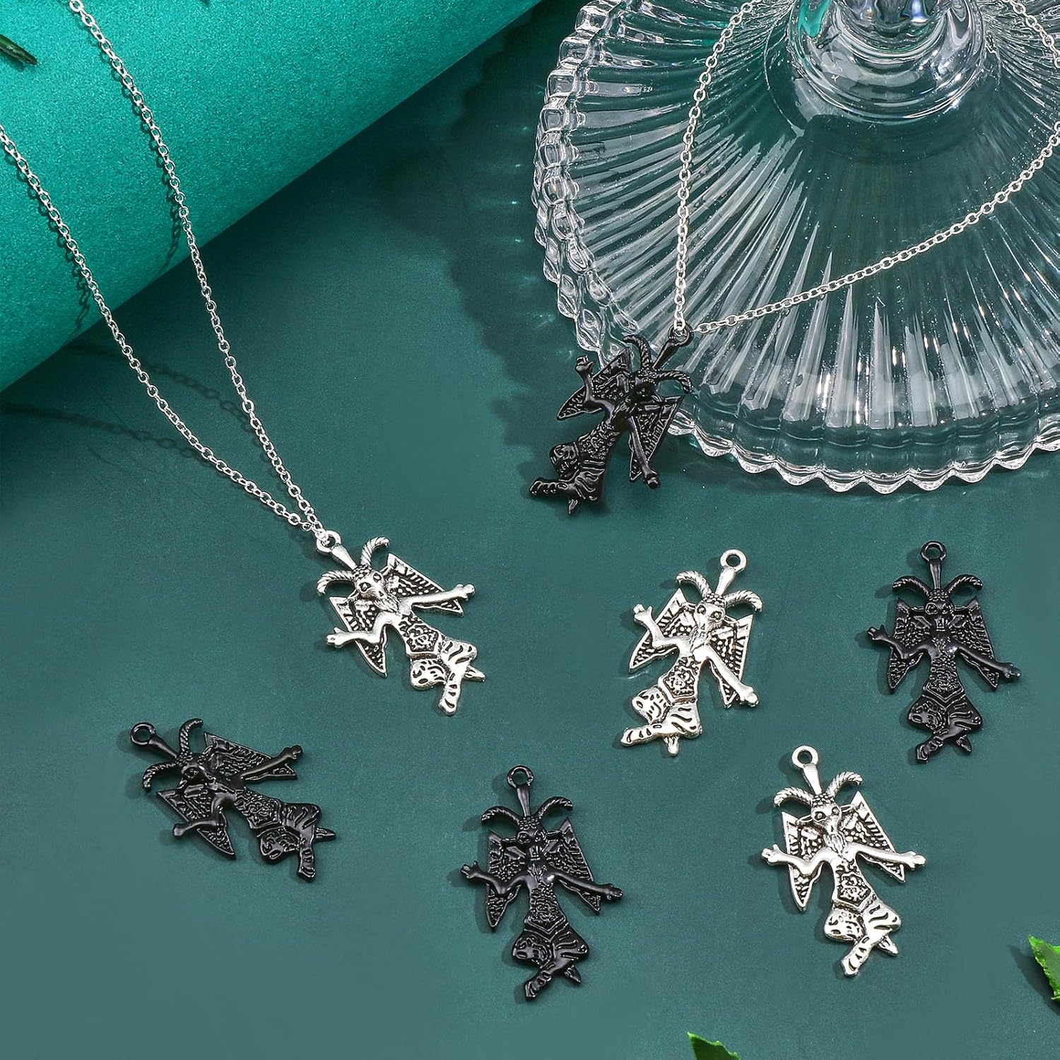 CHGCRAFT 20Pcs 2Colors Satanic Goat Head Pendant Alloy Pendants Goat Charm for Bracelet Necklace Earrings Jewelry Making - Image 4