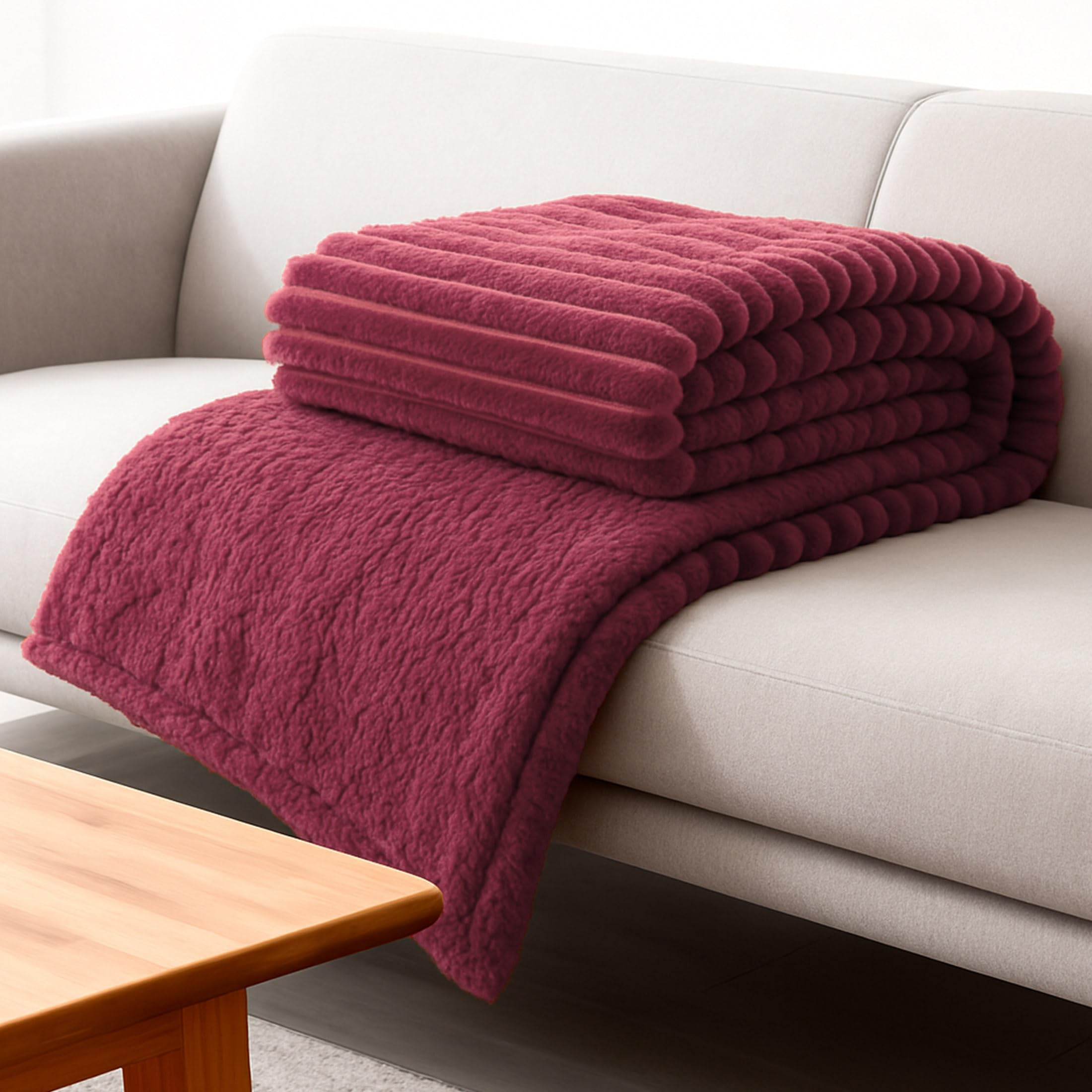 MANEMI Lambswool Sofa Blanket 220 x 240 cm, Double-Sided Flannel and Sherpa, 100% Polyester, Soft and Warm for Winter, Bed, Shell, Sheepskin