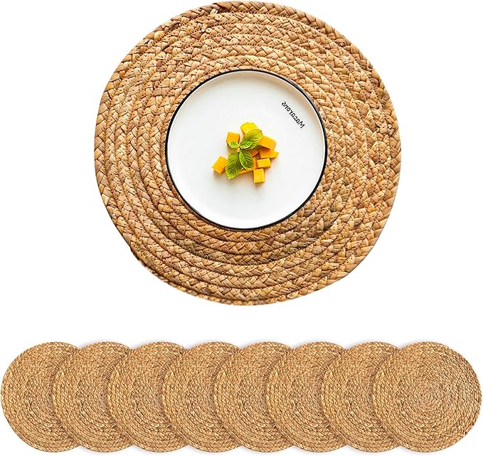 Woven Placemats Round Placemats Set of 6, 13.5 Inch Wicker Placemat Circle Rattan Placemats Farmhouse Boho Braided Natural Water Hyacinth Place Mats for Indoor & Outdoor Table Decor