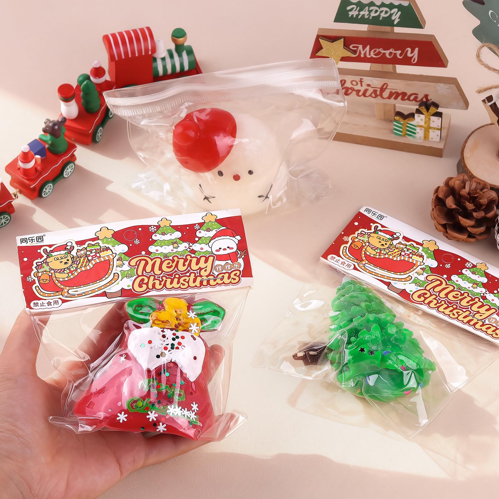 Anboor Christmas Squishy Toy, Stretchy Snowman, Bell - Image 3
